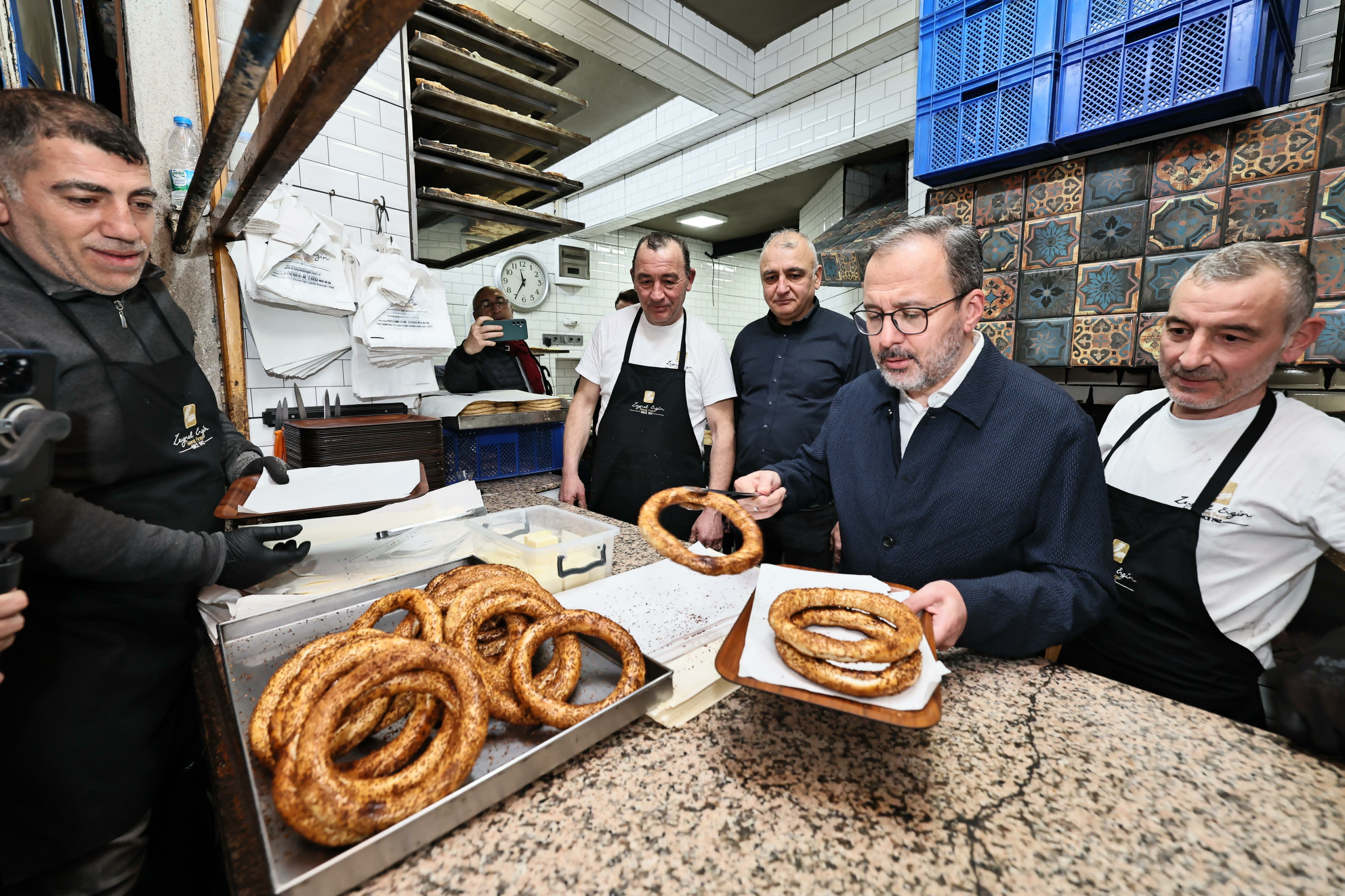 Kasapoğlu vatandaşlarla sahur