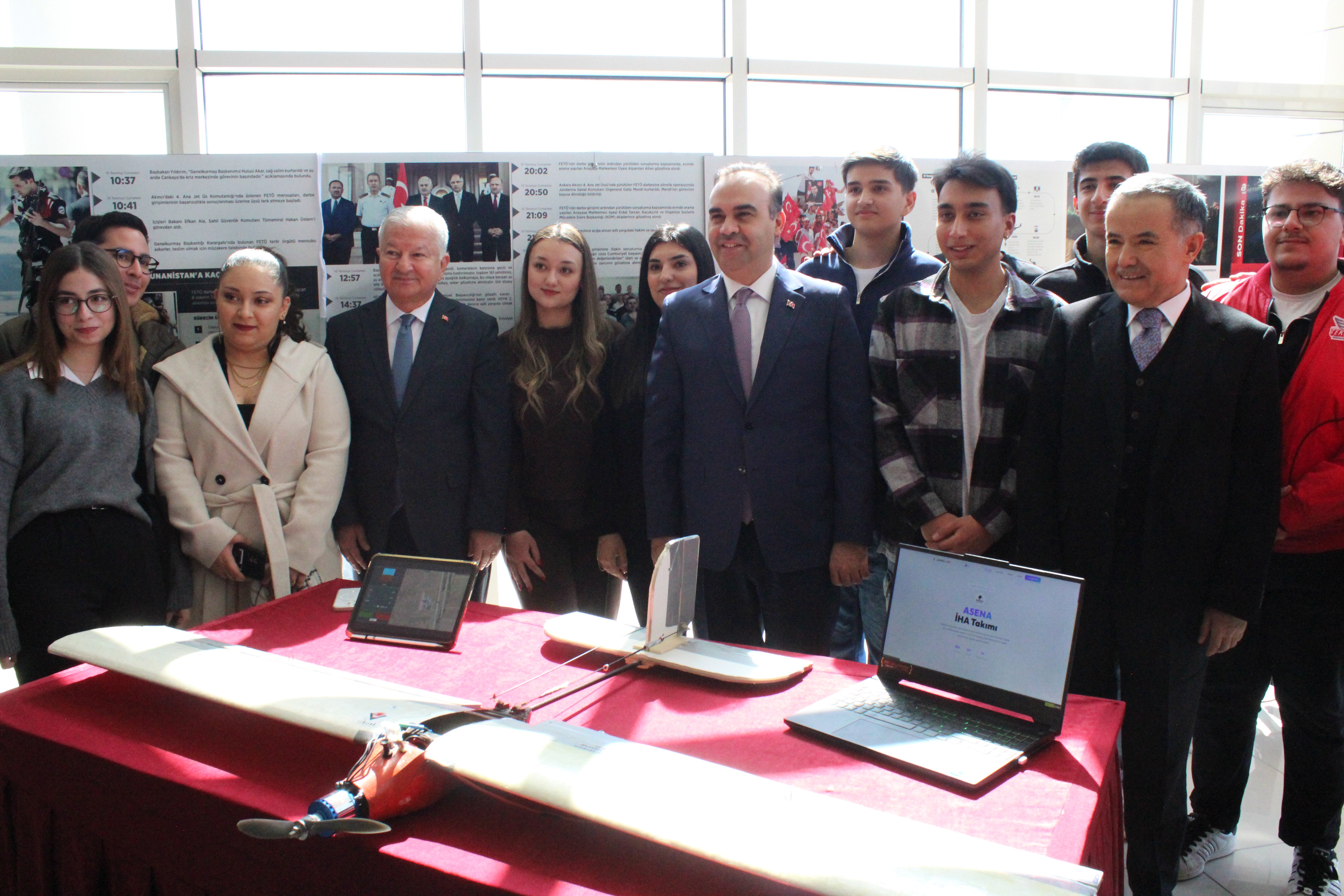 Fatih Kacır konuşma yapıyor