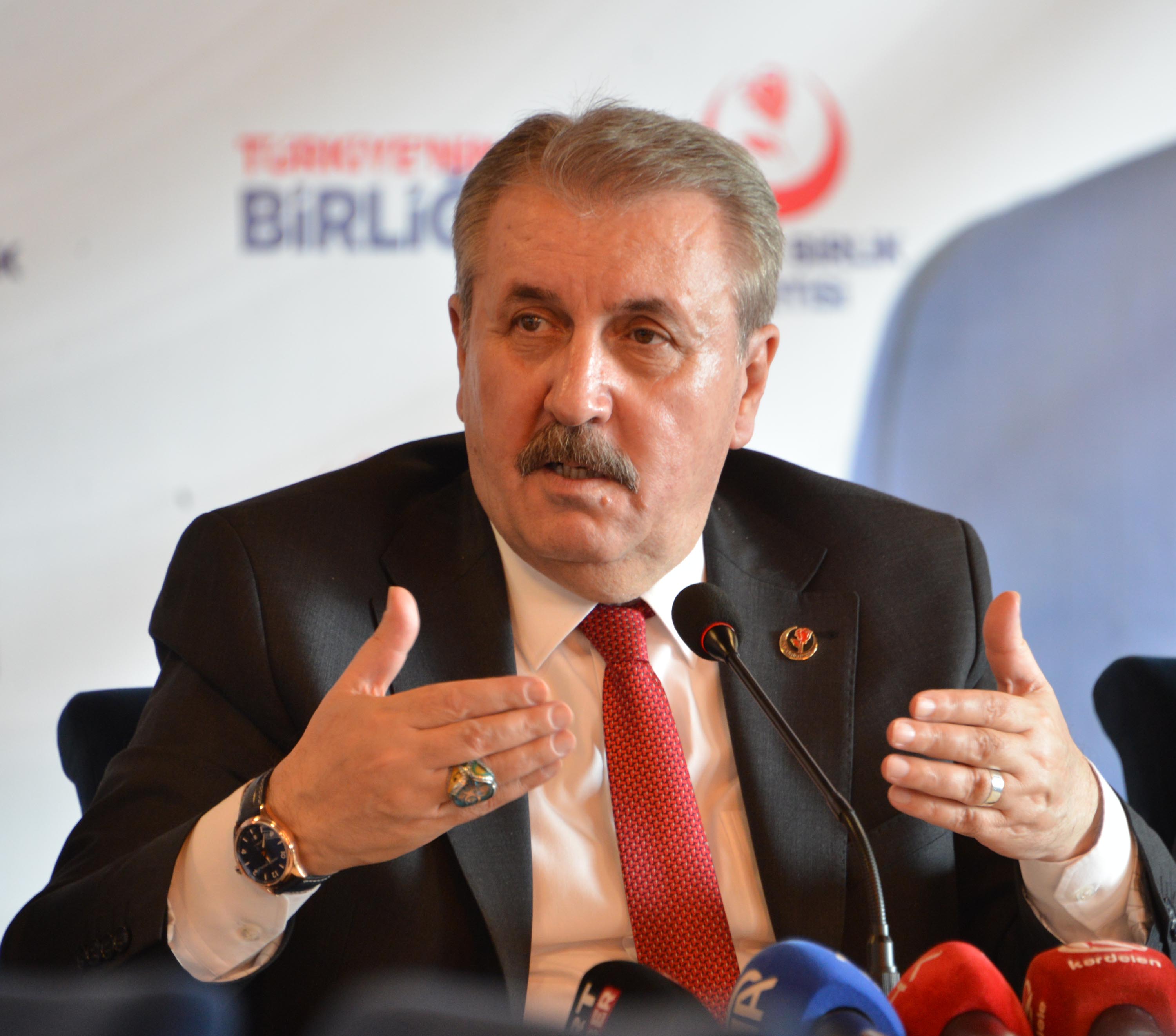 Mustafa Destici Erzurum basın toplantısı