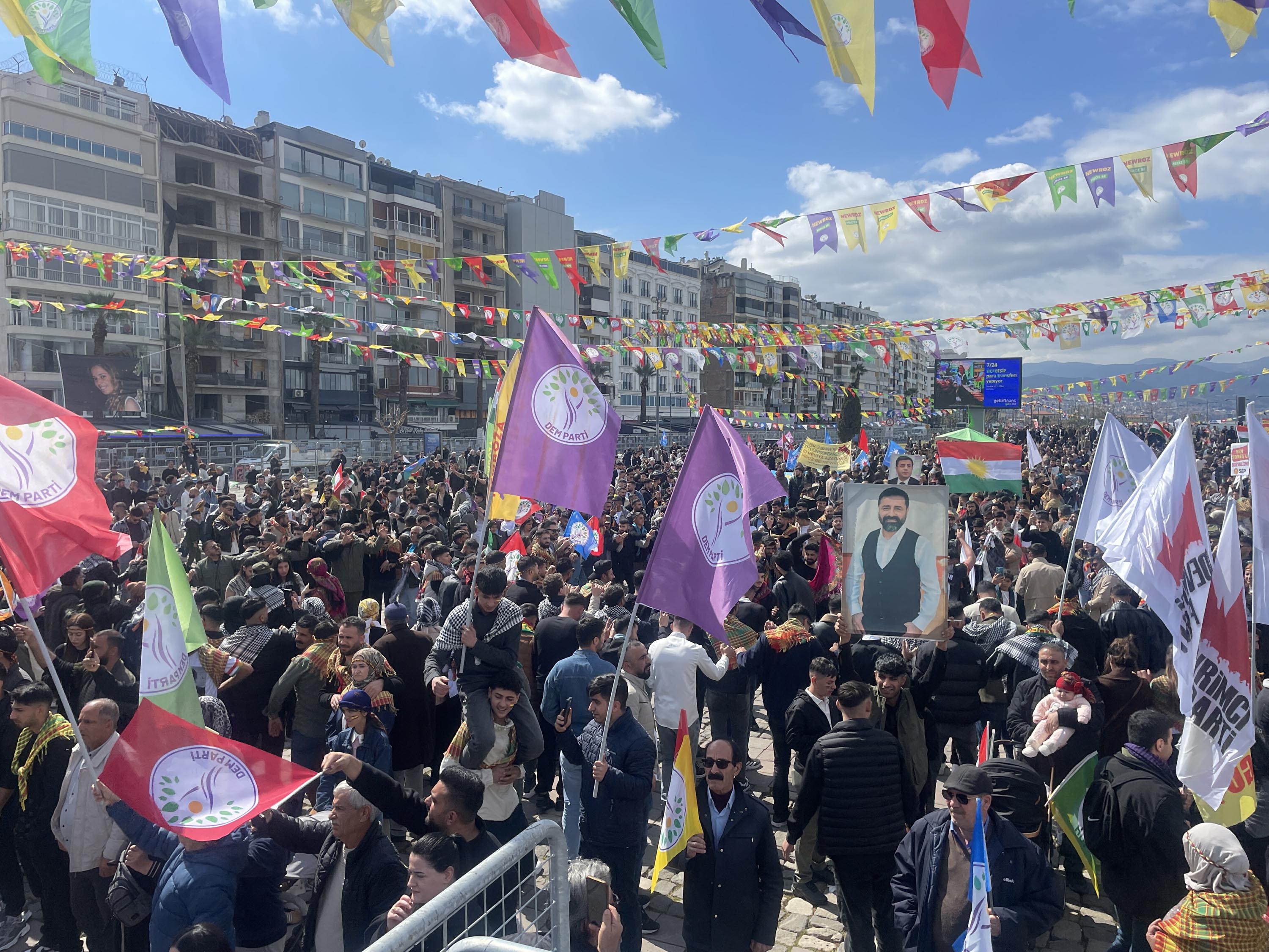 DEM Parti Nevruz Kutlaması İzmir Halay