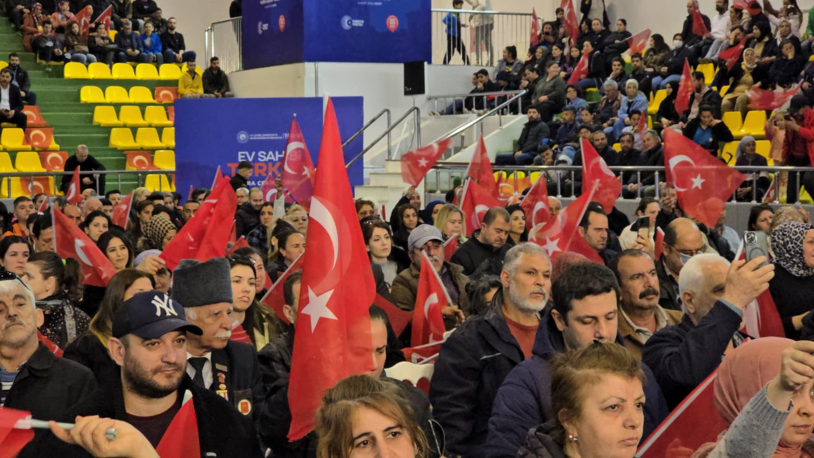 Bakan Kurum Konuşma Yapıyor