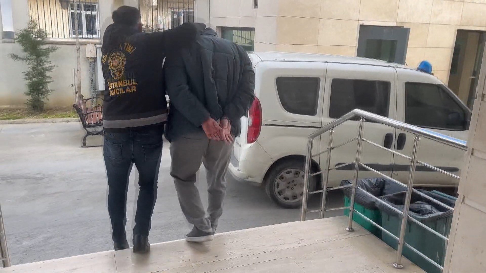 İstanbul polis uyuşturucu operasyonları