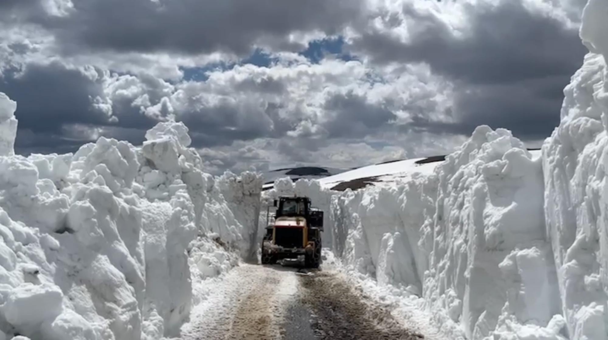 Kemaliye Çanakçı köyü 4 metre kar
