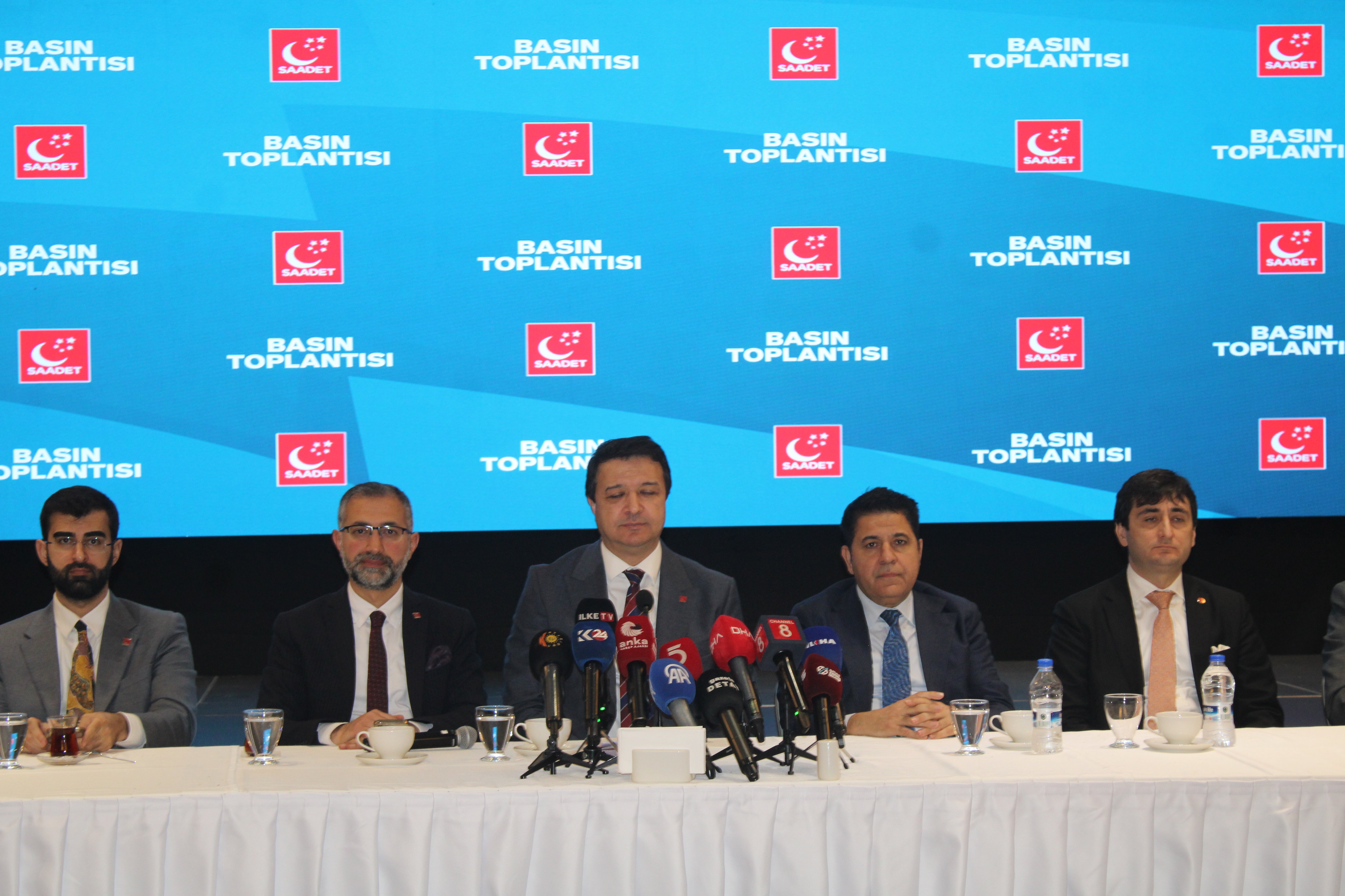 Mahmut Arıkan basın toplantısı