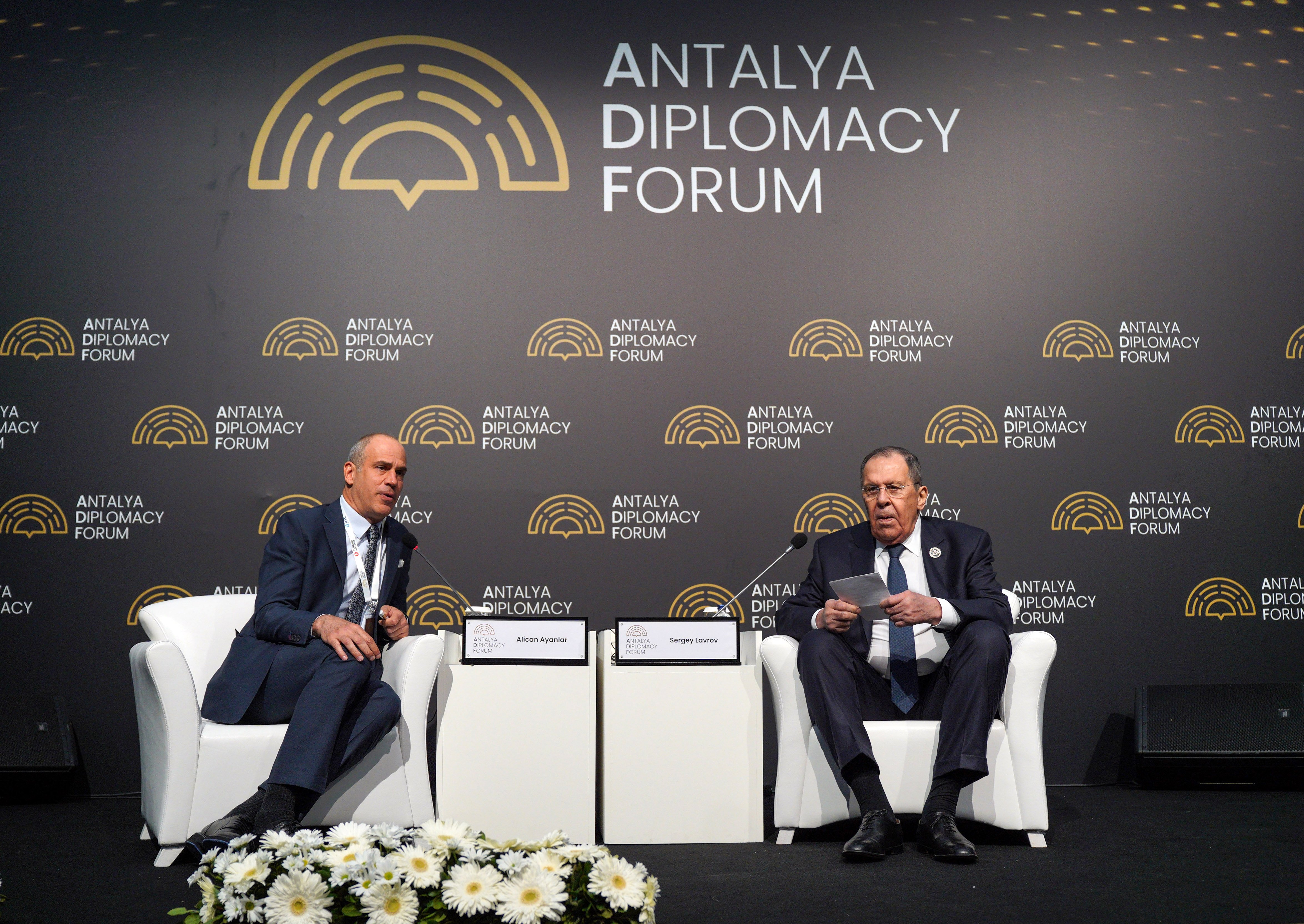 ADF toplantısında Sergey Lavrov