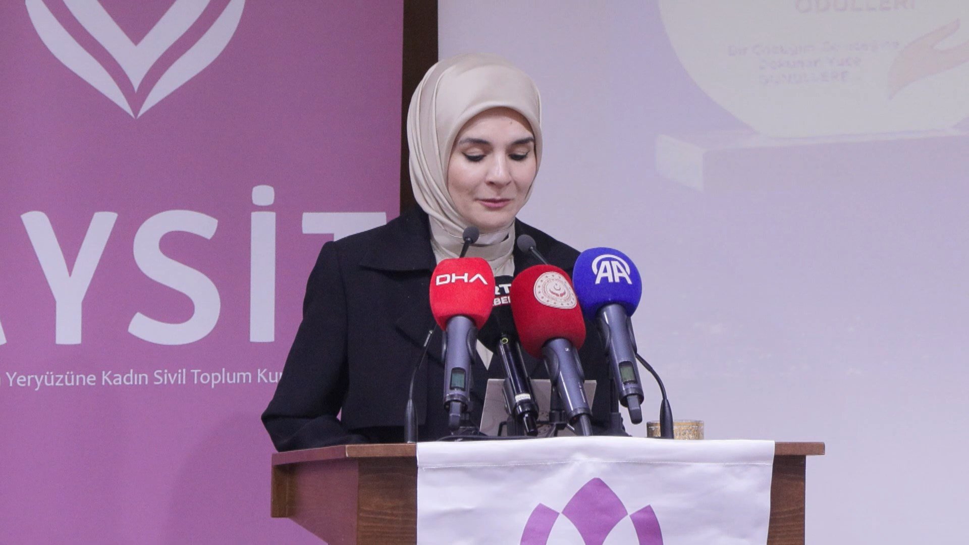 Bakan Göktaş Konuşma Yapıyor