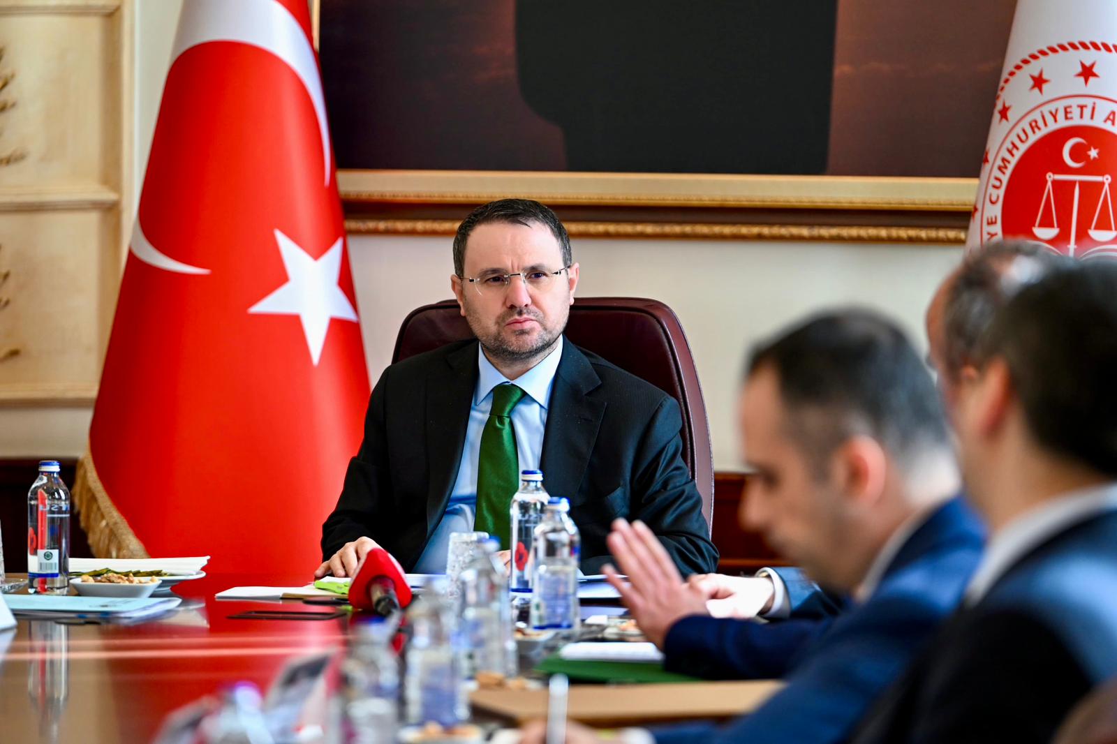 Adalet Bakanı Gürlek Noterler Birliği ile görüşme
