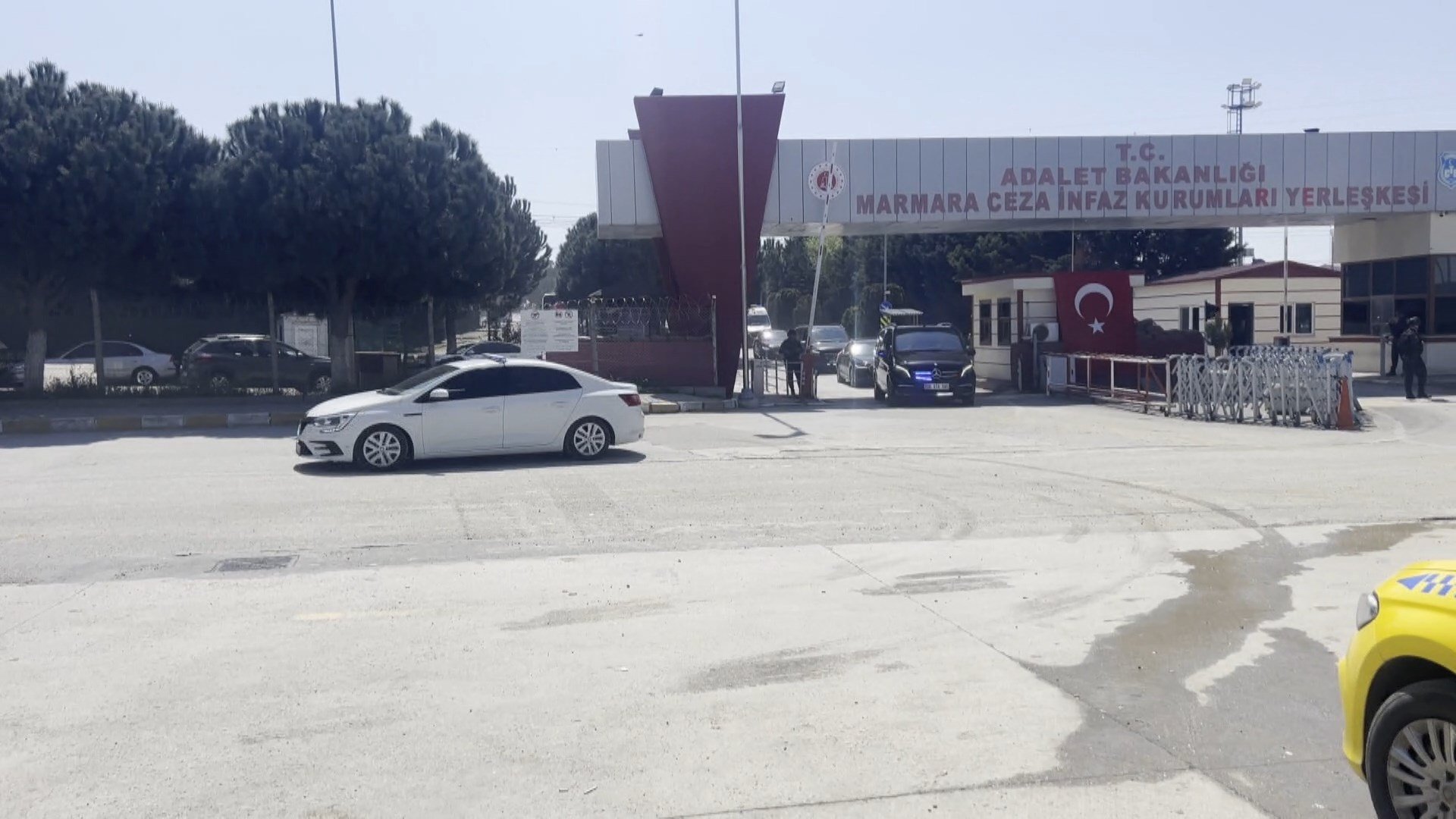 Özgür Özel Silivri