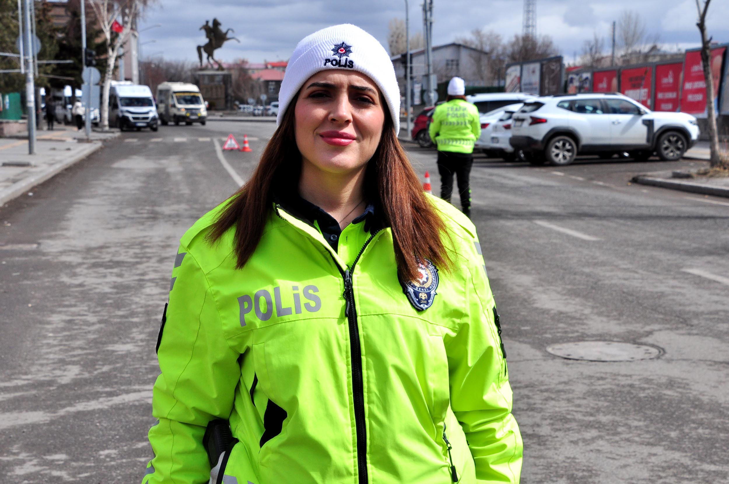 Kars Kadın Polis Trafik Denetimi