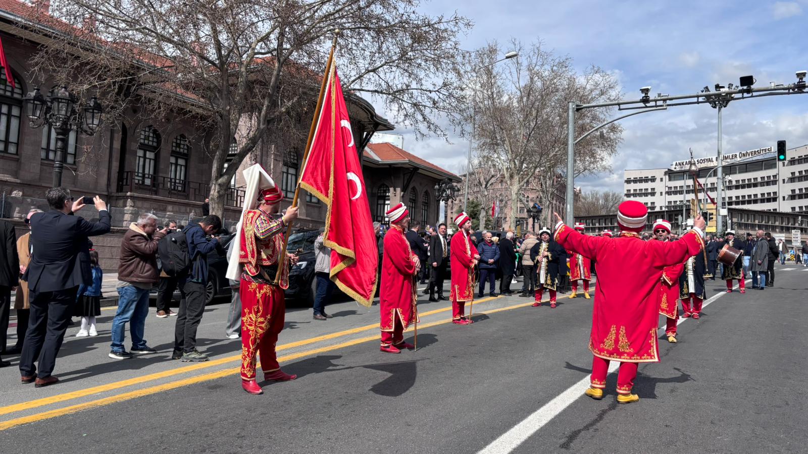 Birinci Meclis binası önünde toplu fotoğraf