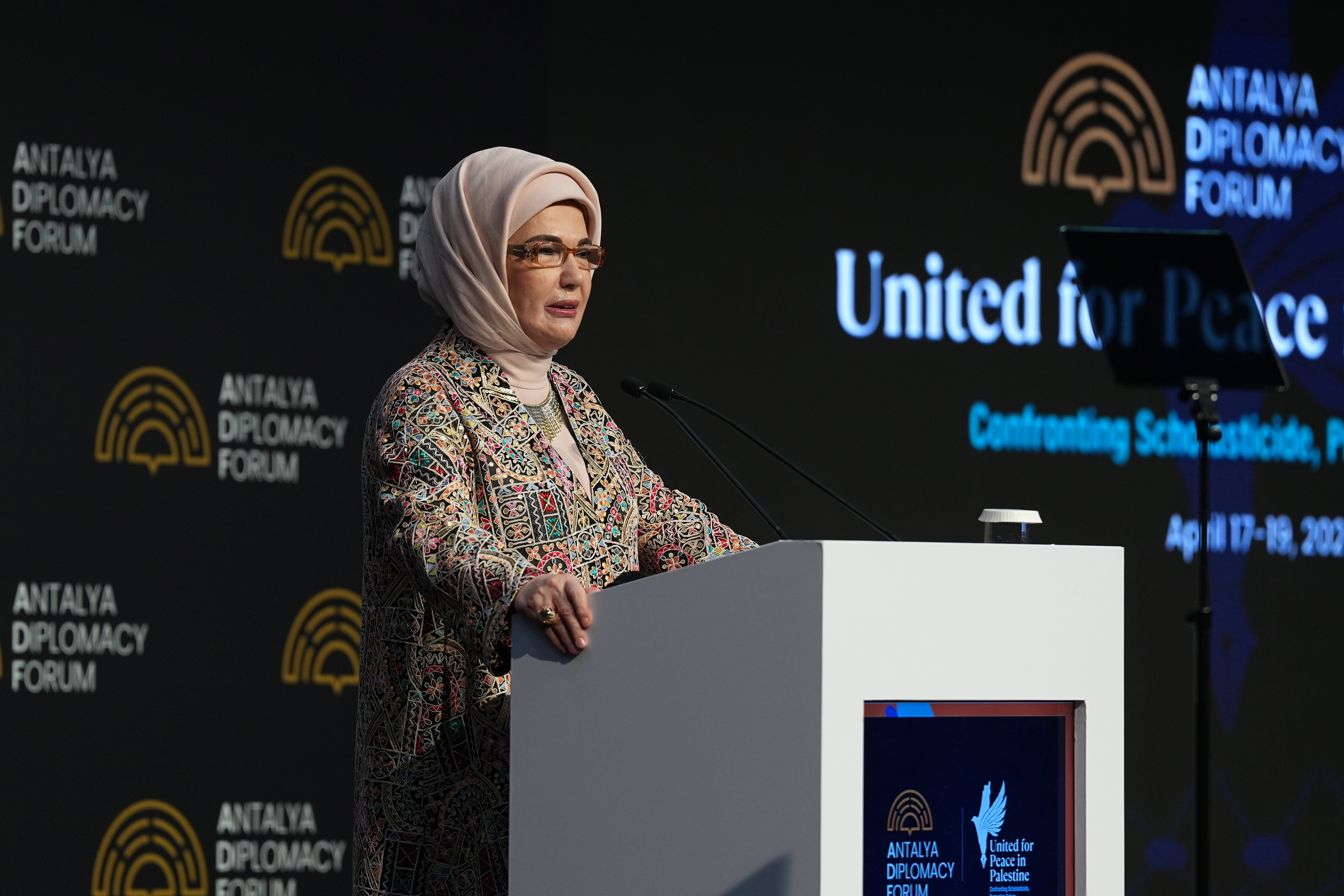 Emine Erdoğan Antalya Diplomasi Forumu