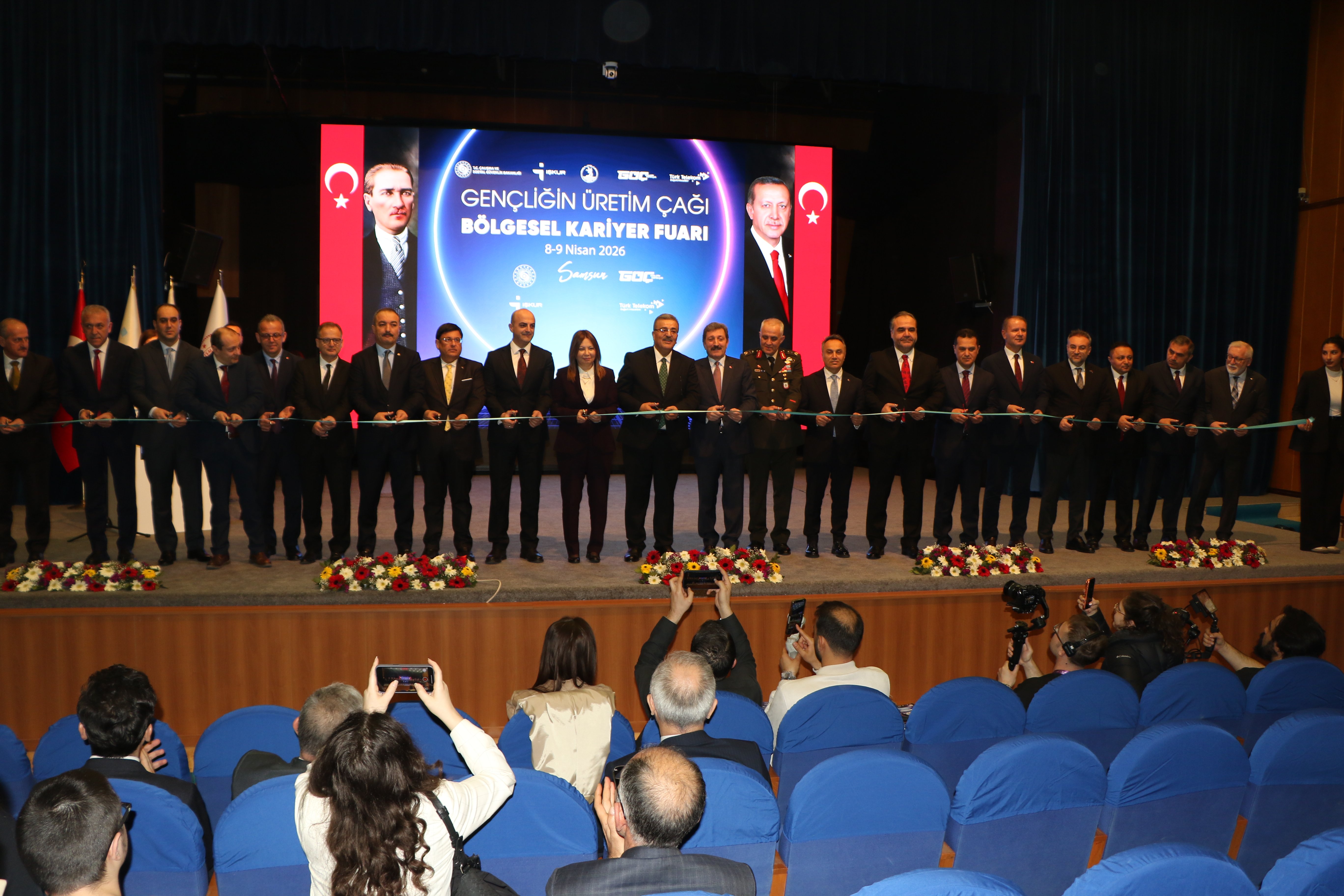 Samsun Valisi Orhan Tavlı Konuşma Yapıyor