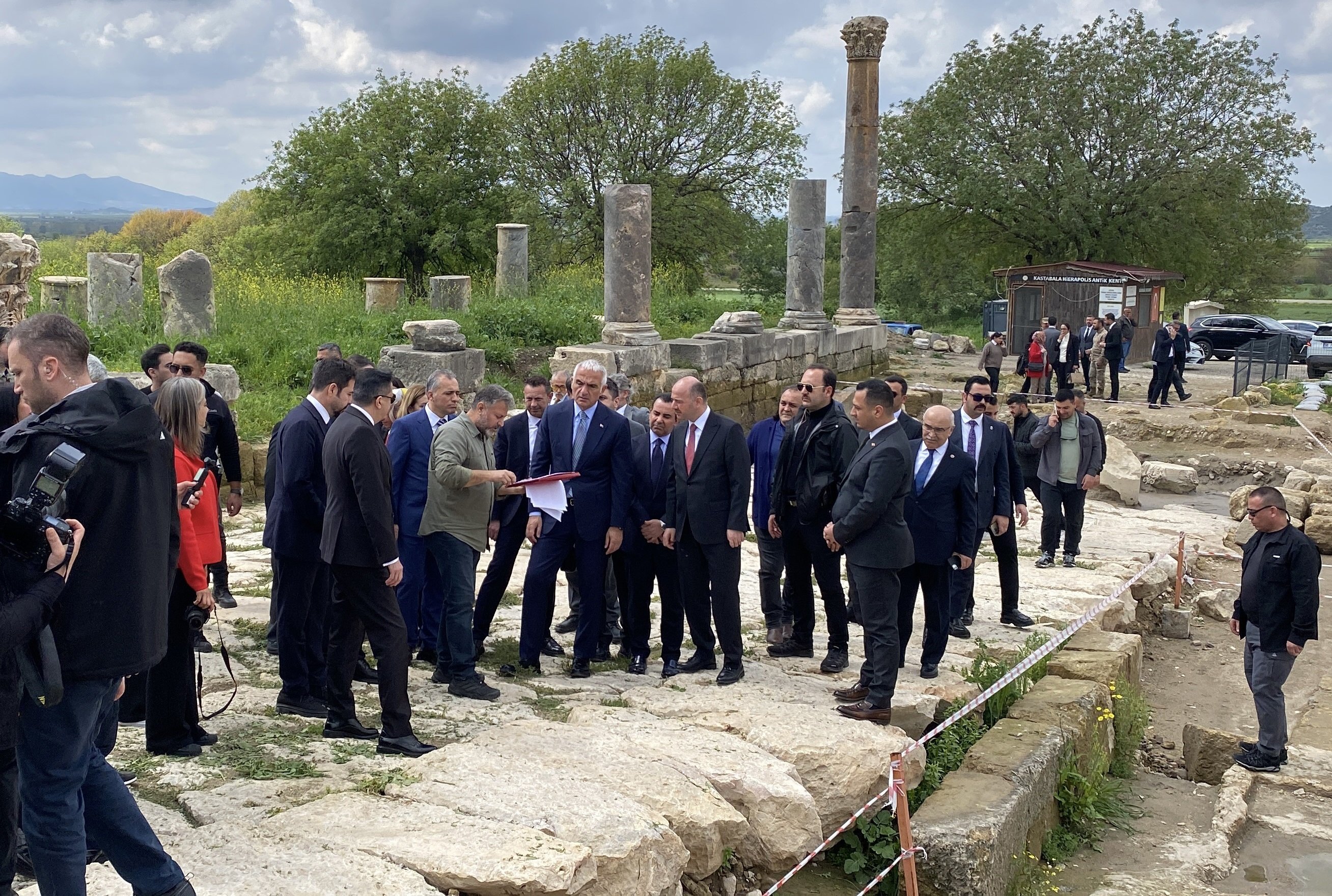 Bakan Ersoy Kastabala gezisi