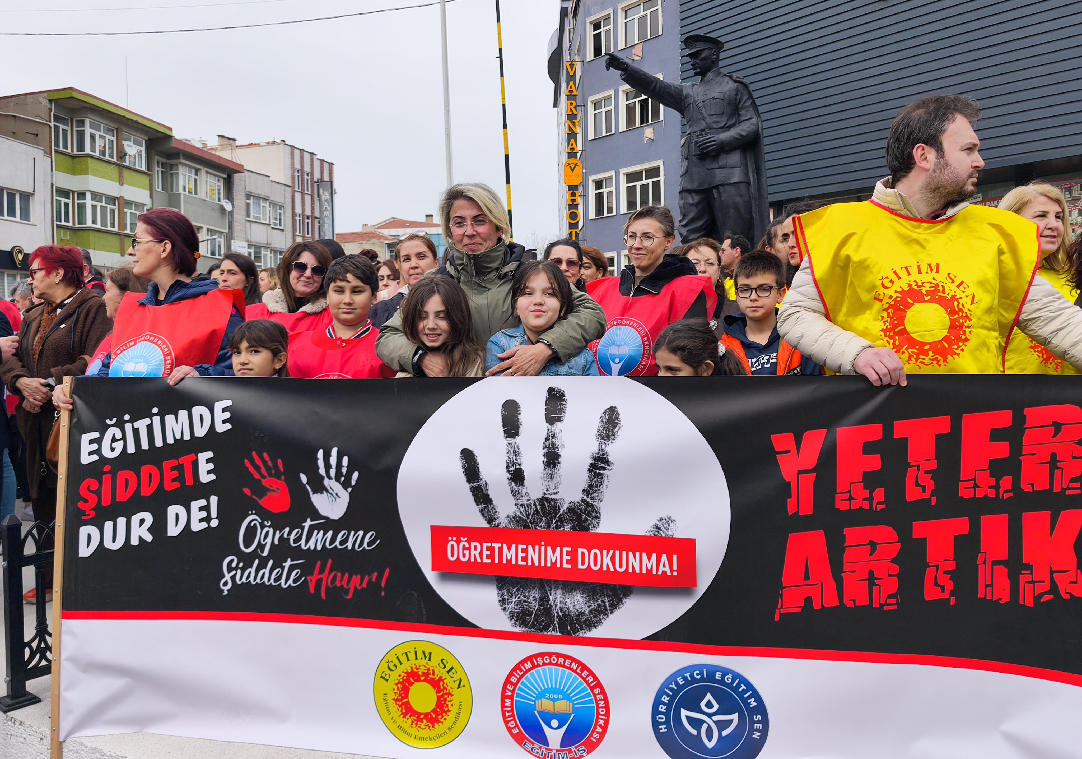 Keşan protesto pankartları