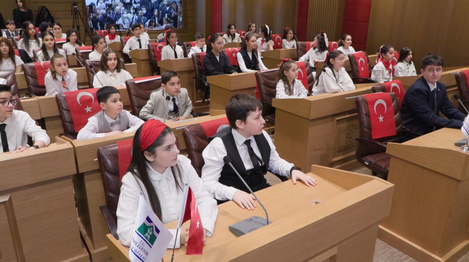 23 Nisan kortej yürüyüşü Bahçelievler