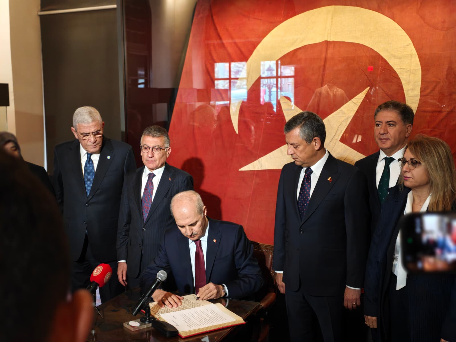 Anma töreni ve katılımcılar