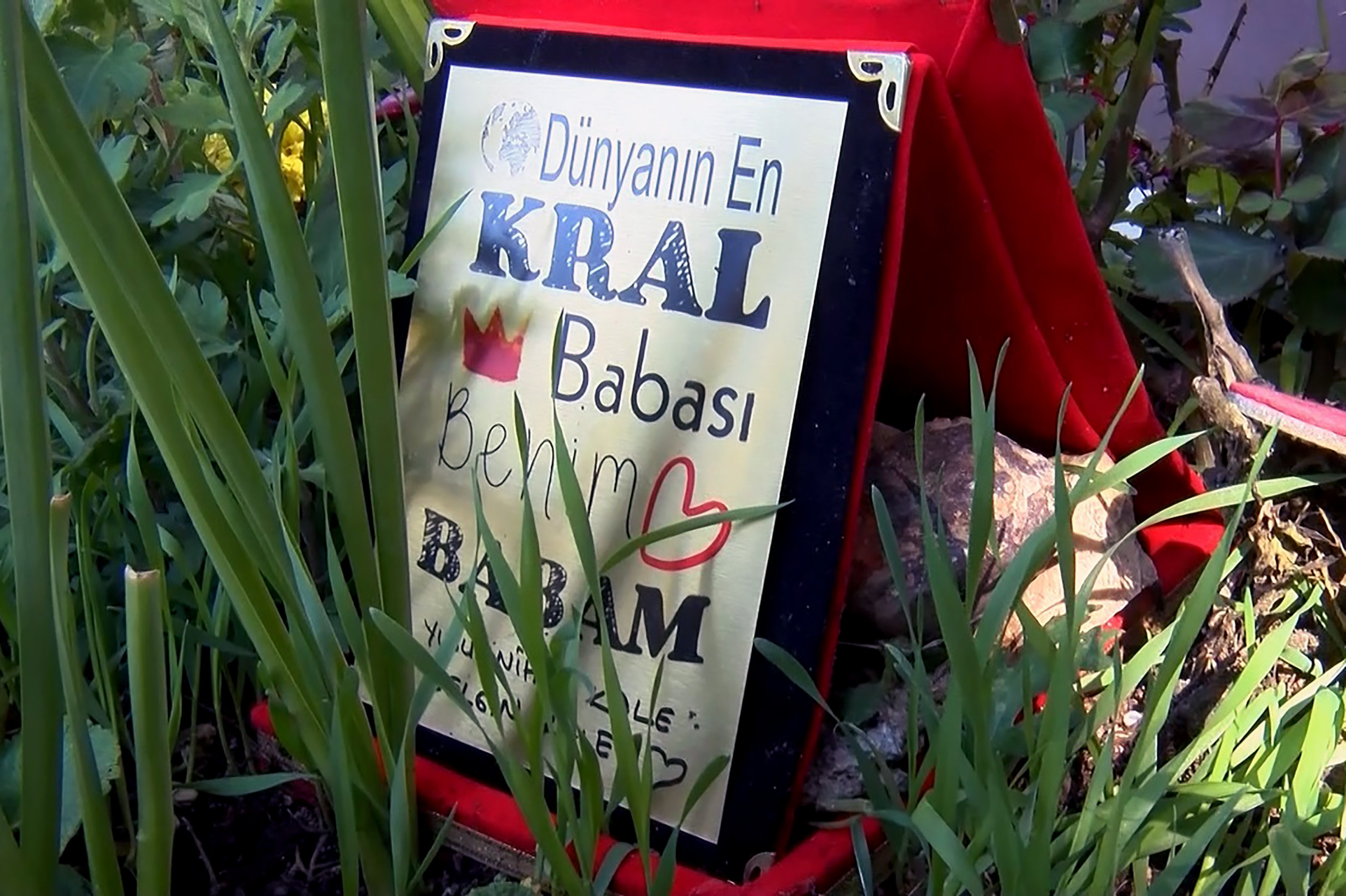 Şehit Murat Savaş Kale Aile Fotoğraflı Tişört