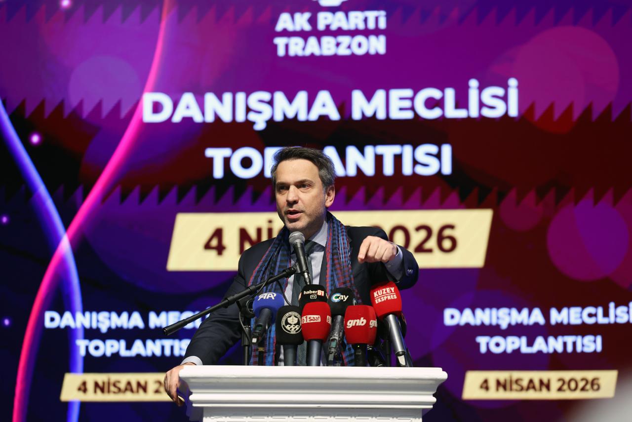 Bakan Alparslan Bayraktar konuşma yapıyor