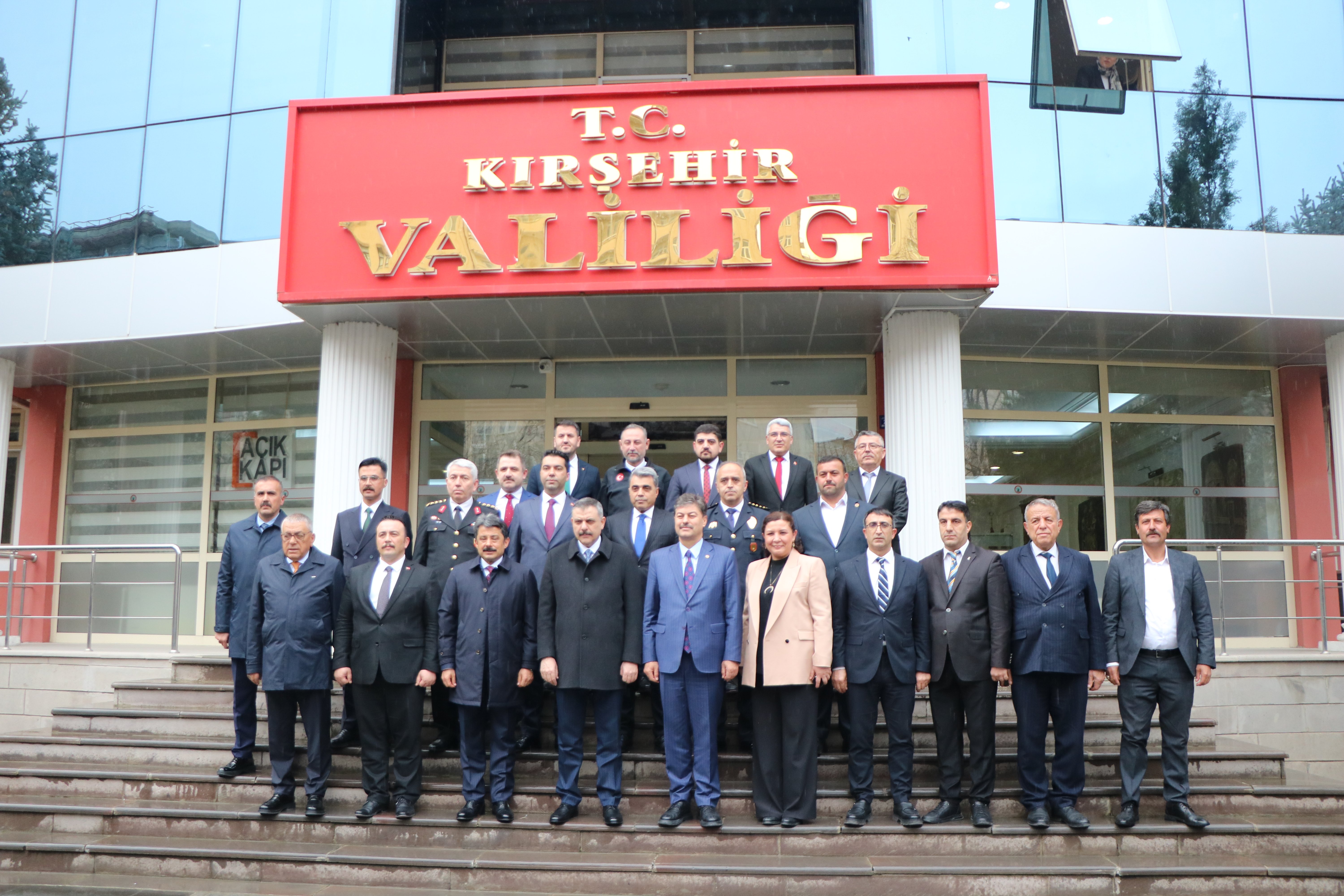 Bakan Çiftçi AK Parti İl Başkanlığında