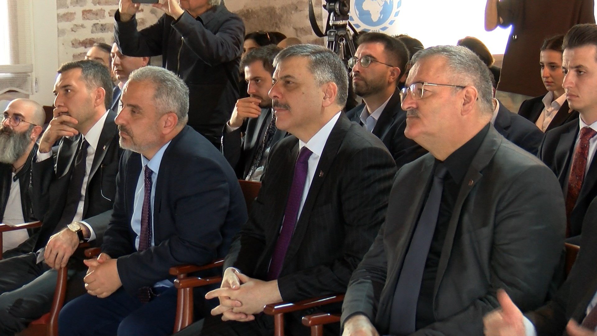 Panelde konuşan İçişleri Bakanı Mustafa Çiftçi.