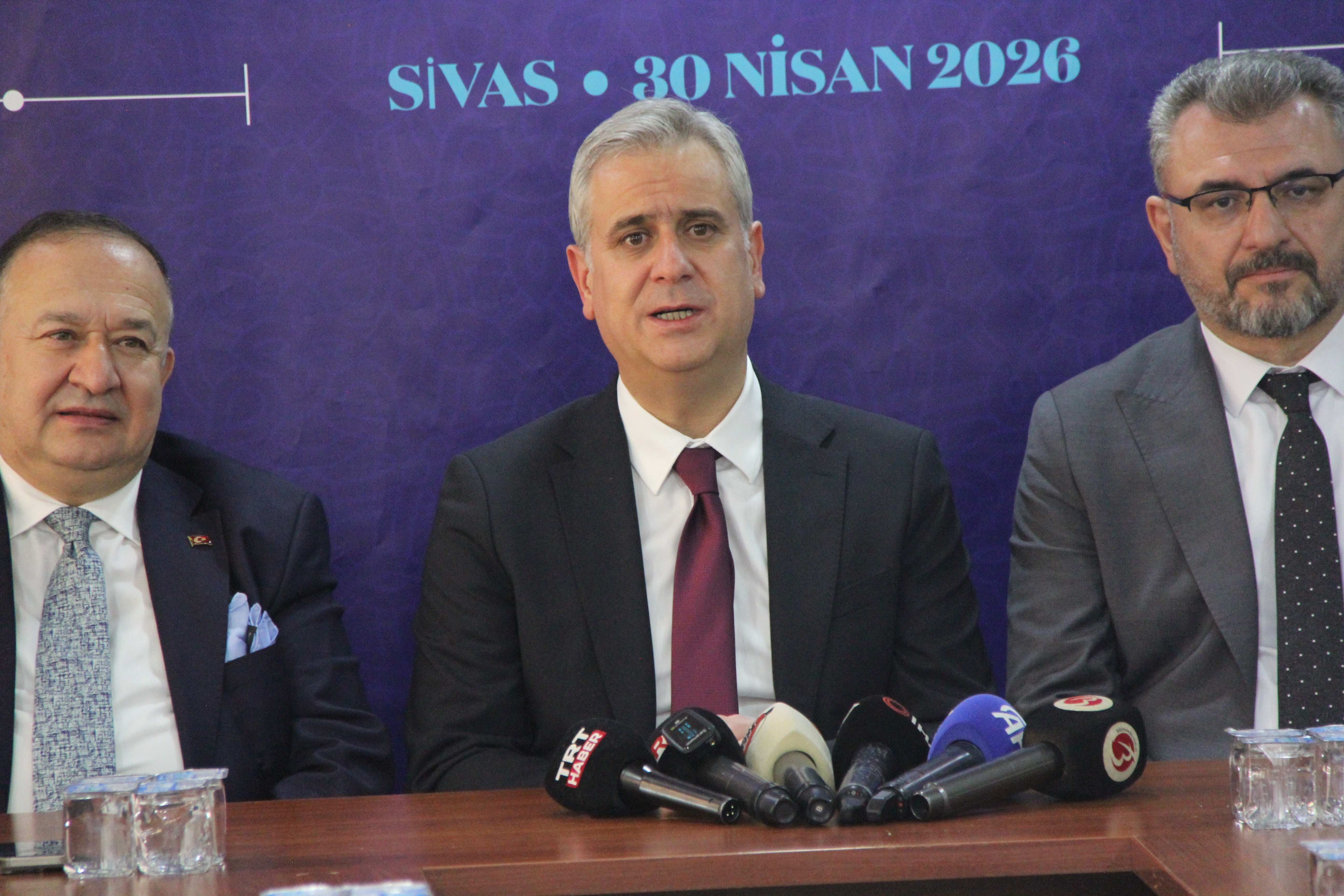 AK Parti toplantısı