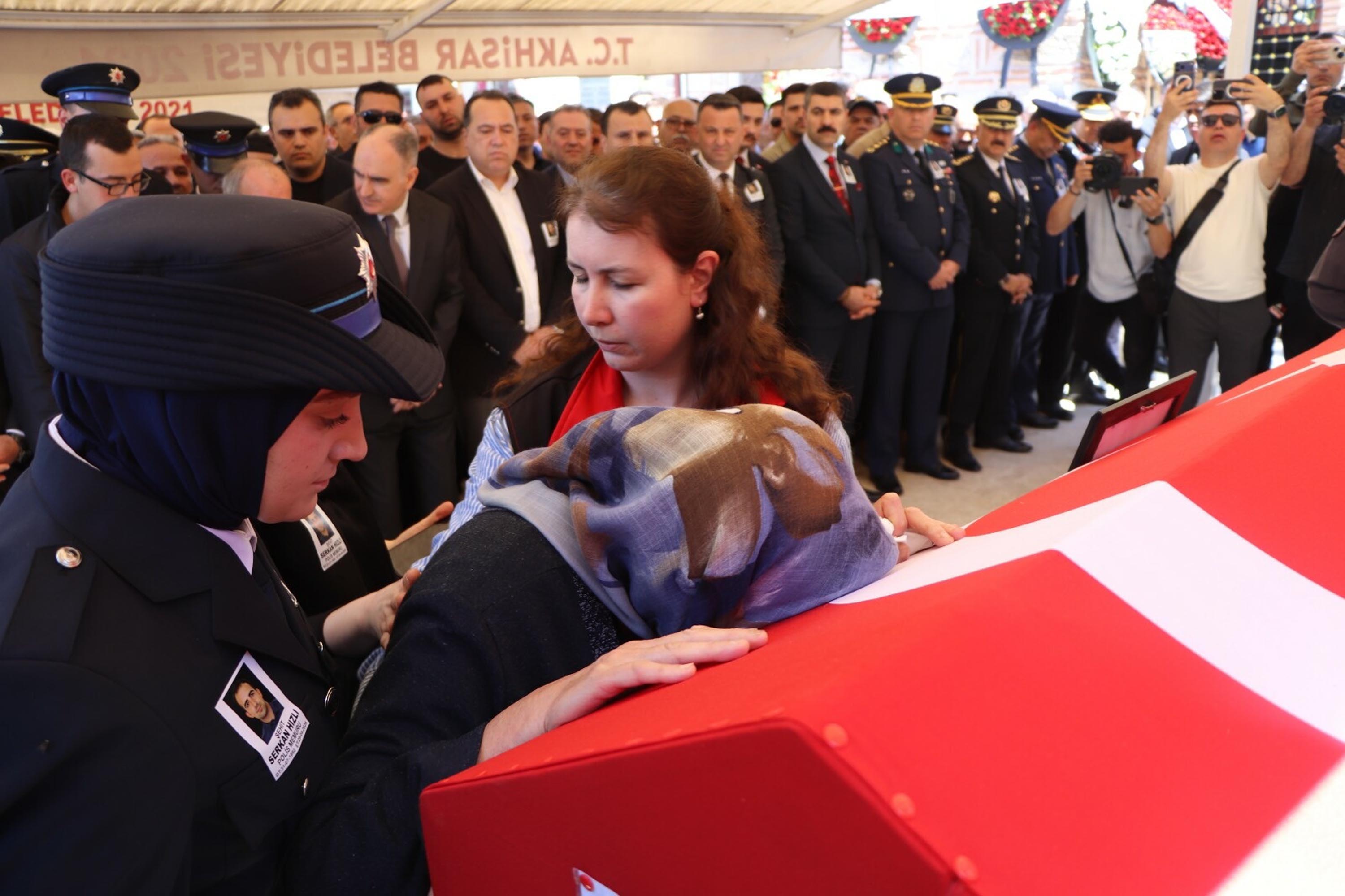 Şehidin annesi Hatice Hızlı