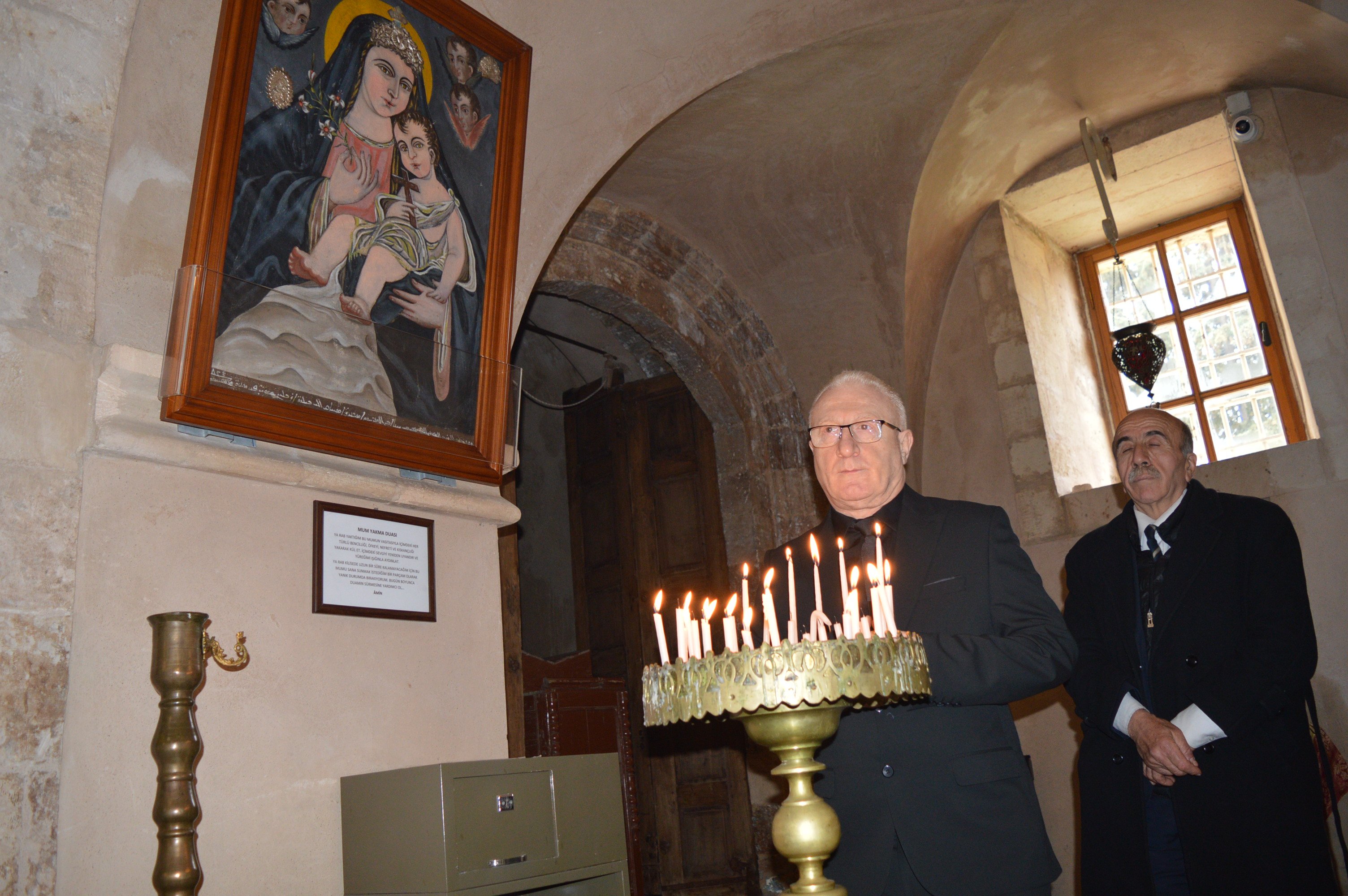 Metropolit Saliba Özmen Paskalya Ayini