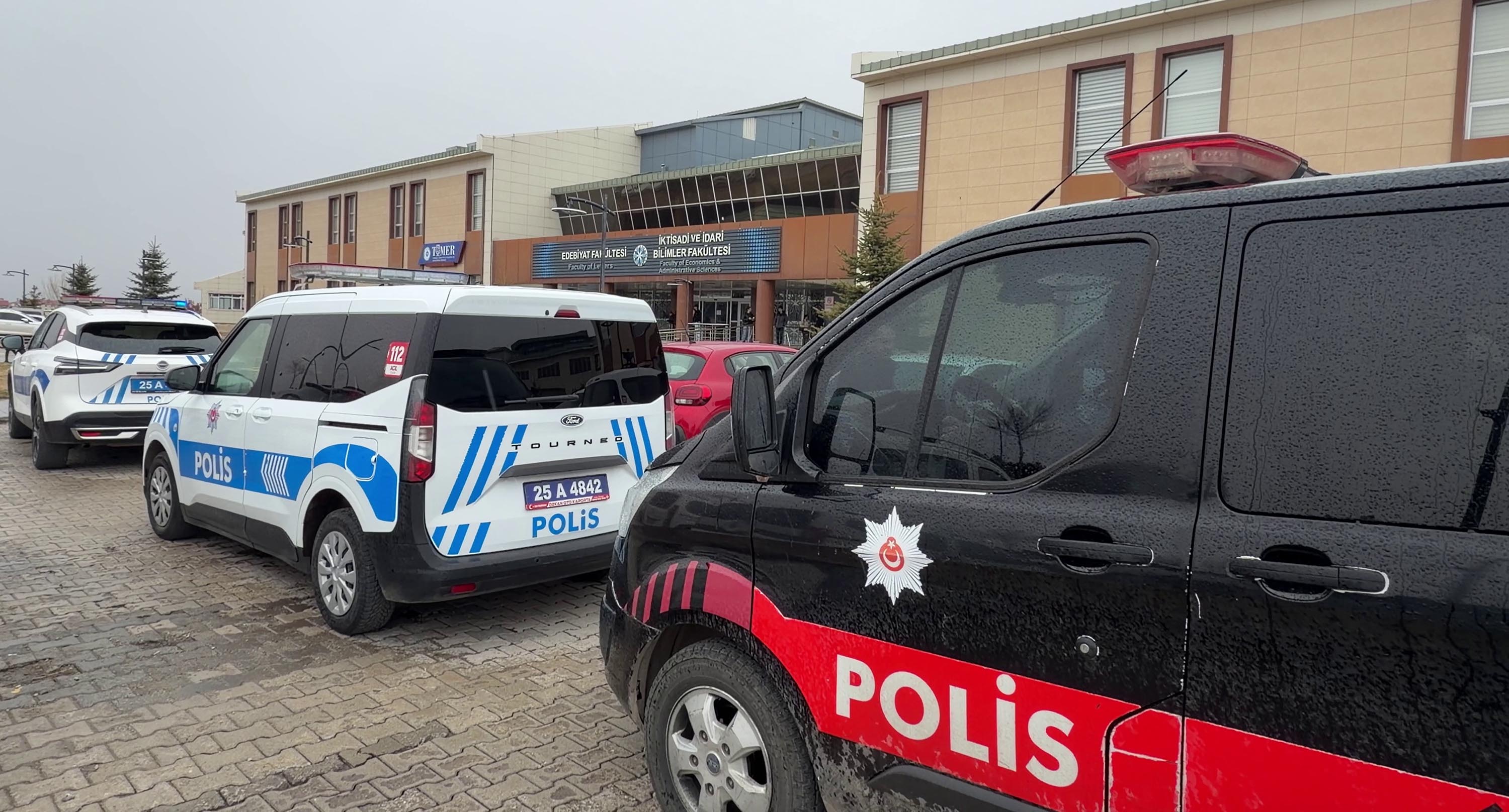 Furkan Öğet açıklama yapıyor