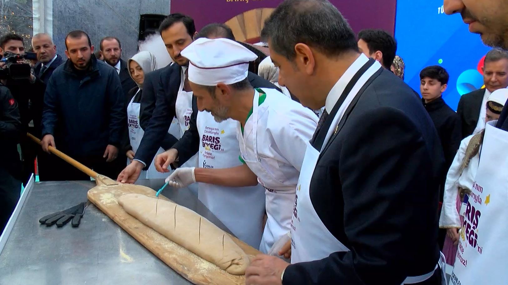 Bilim Esenler açılışında protokol