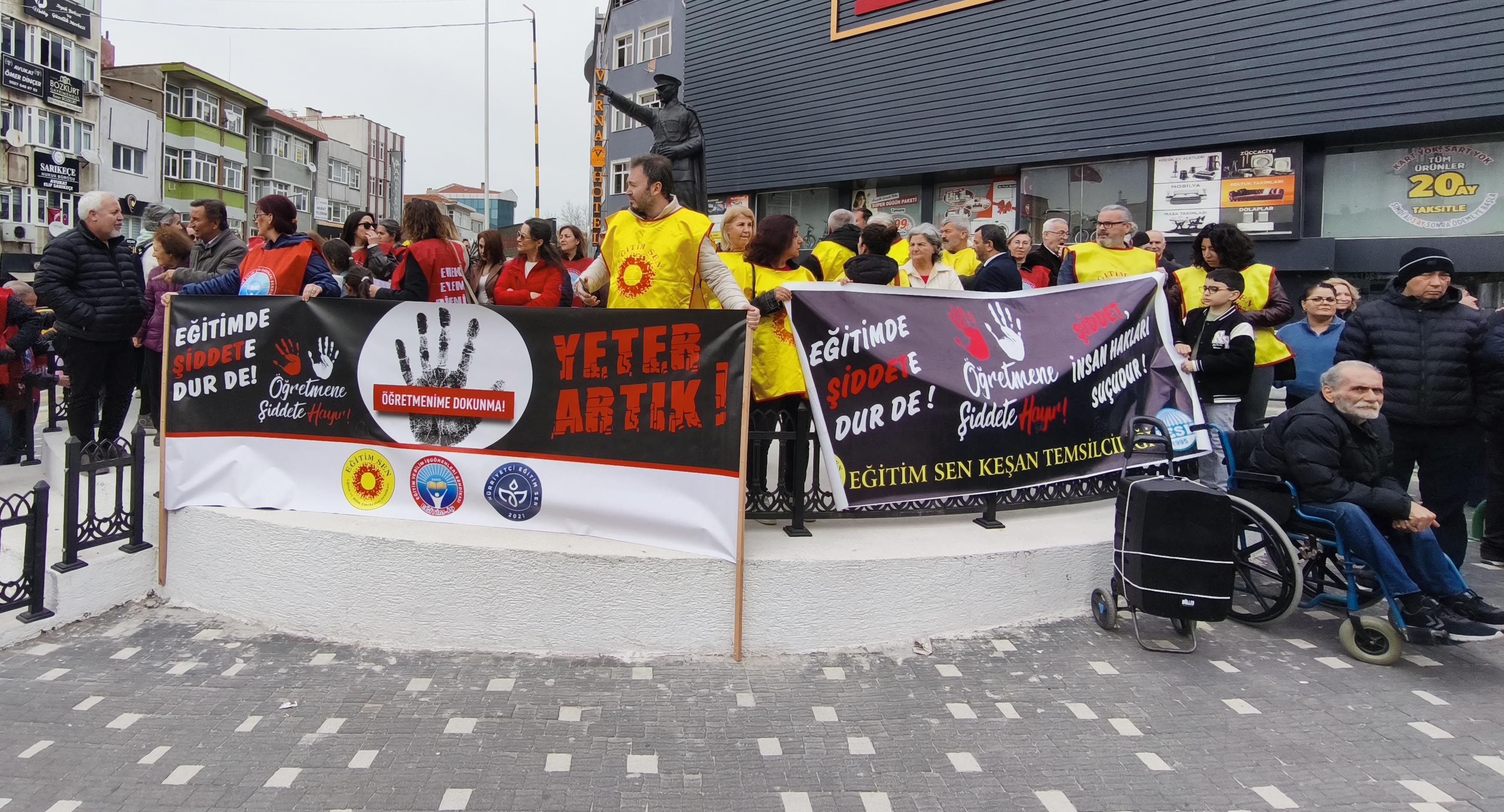 Keşan öğretmenler oturma eylemi