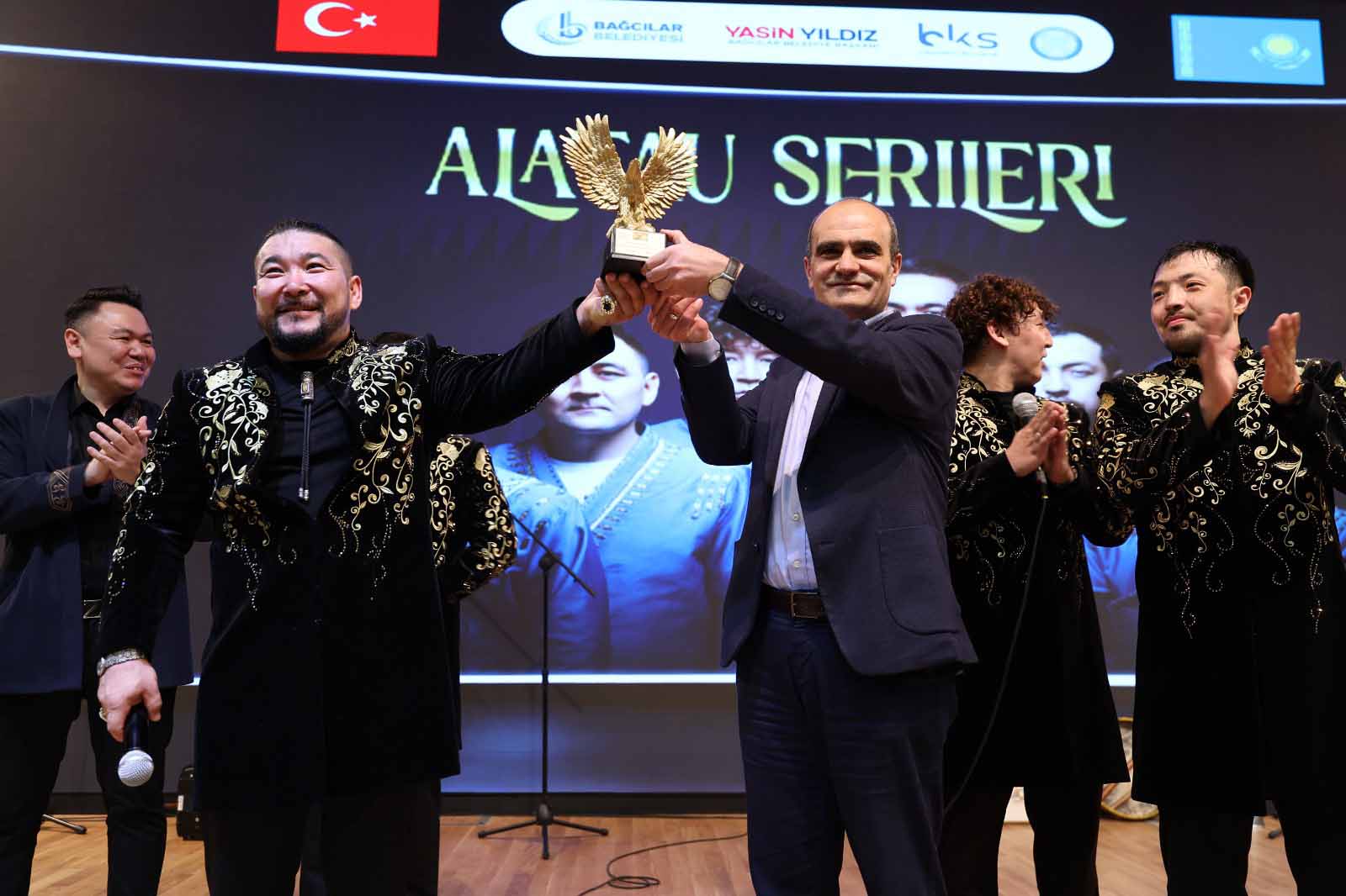 Alatau Serileri Kartal Dansı Gösterisi