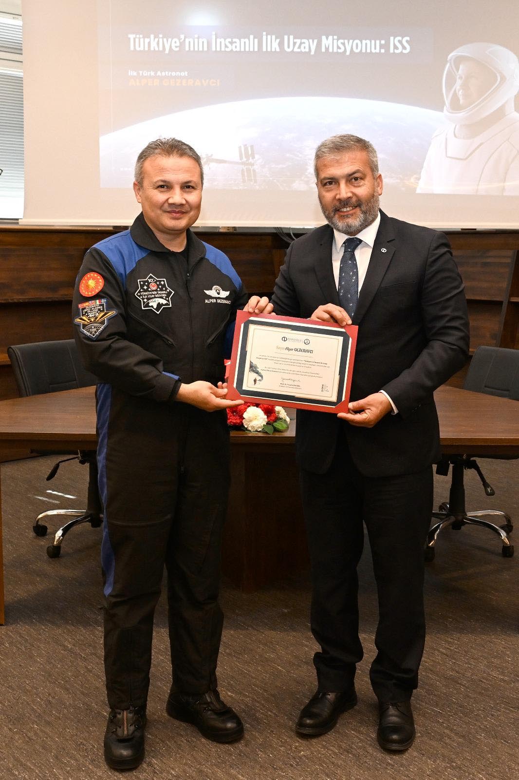 Alper Gezeravcı soru cevap