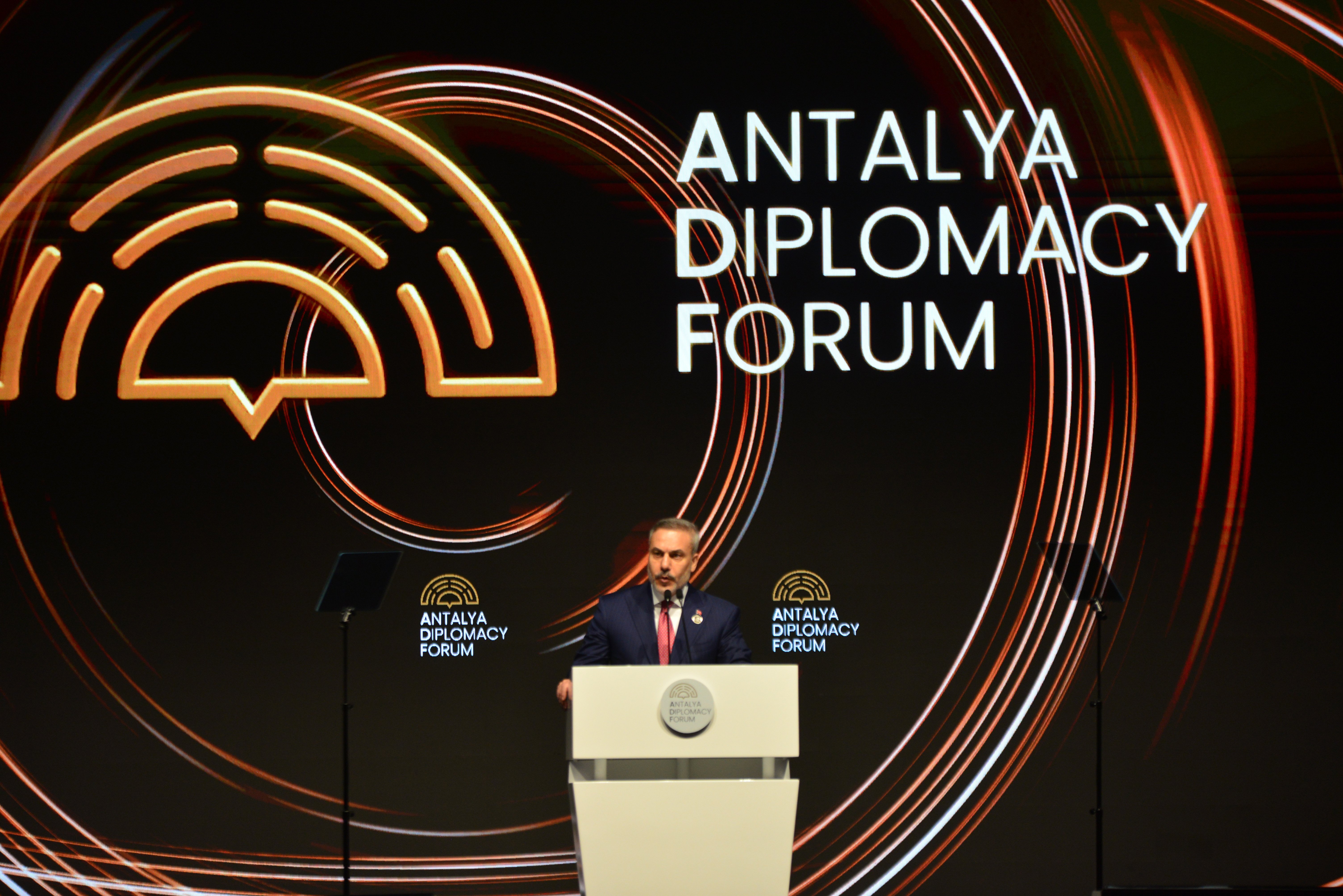 Hakan Fidan forum konuşması