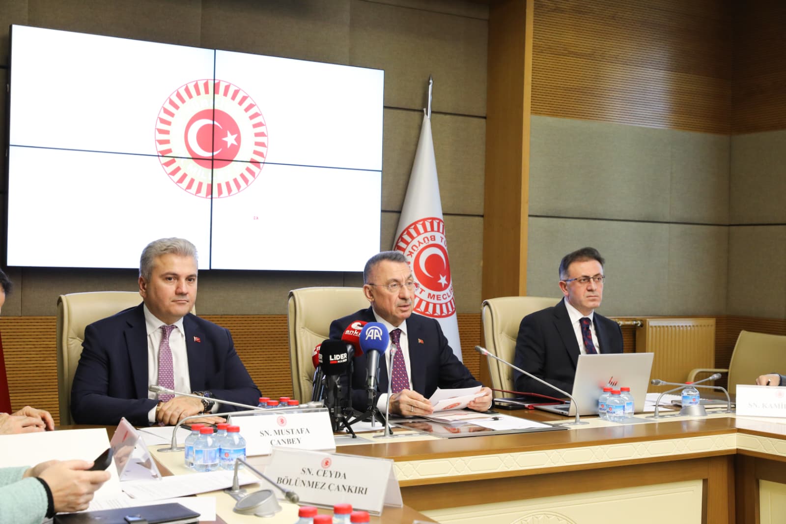 Fuat Oktay TBMM Dışişleri Komisyonu Başkanı