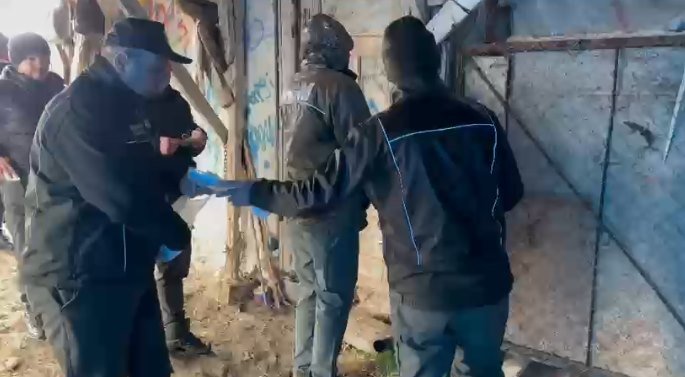 Çorumda mühürlenen ahır ve ev