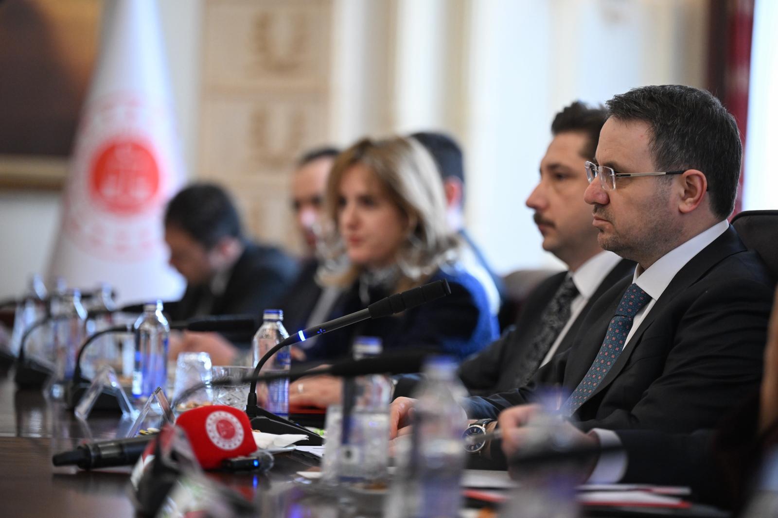 Türkiye Hollanda adli iş birliği görüşmesi