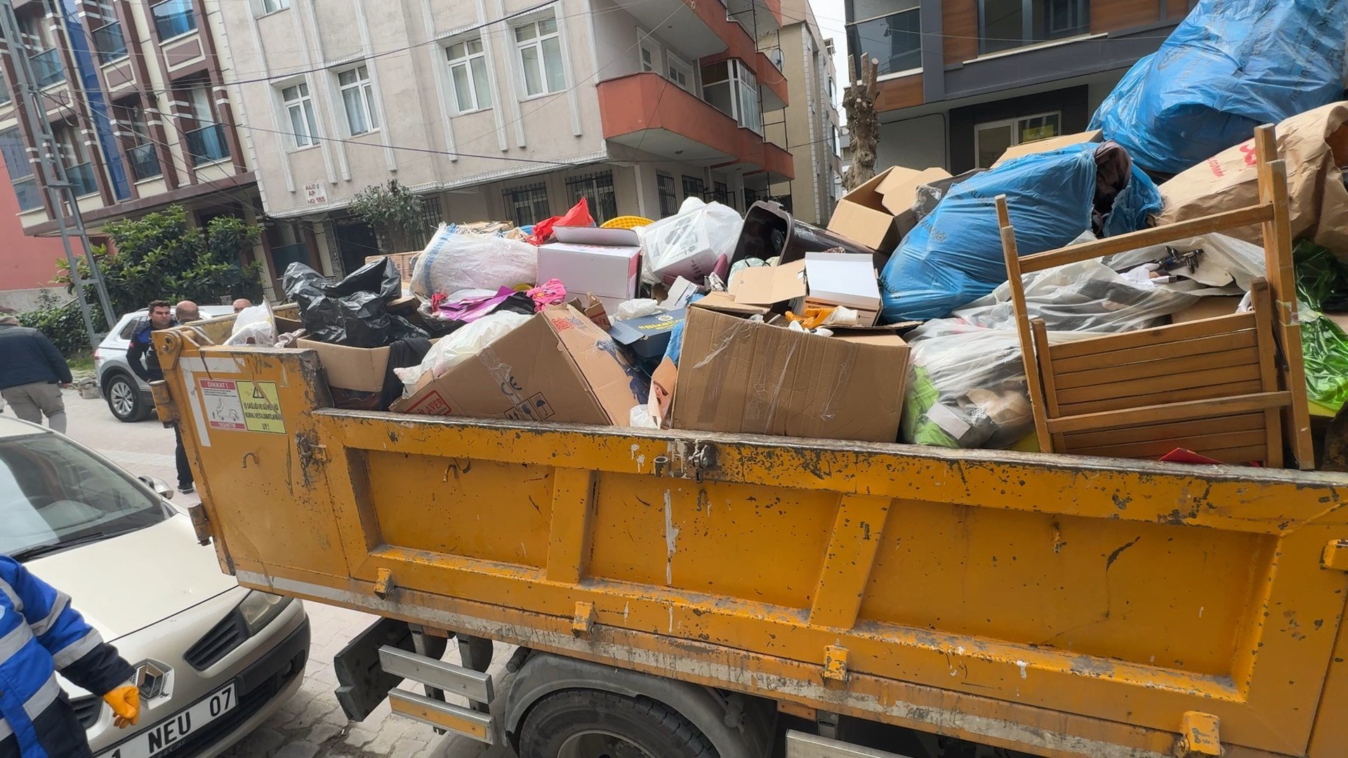 Avcılar çöp ev iş makinesi