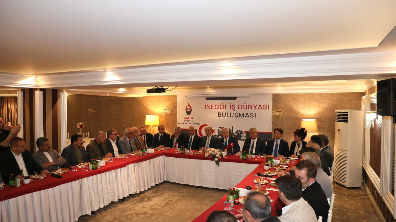 Zafer Partisi Ümit Özdağ İnegöl toplantısı