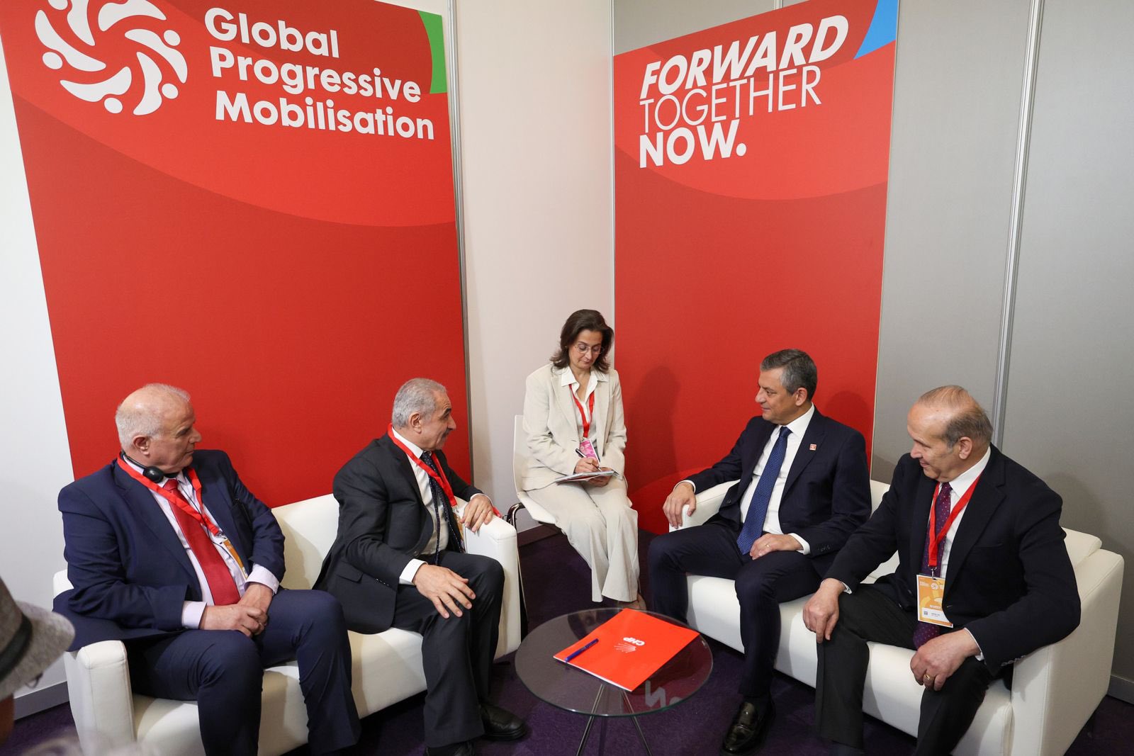 Barselona siyasi görüşme