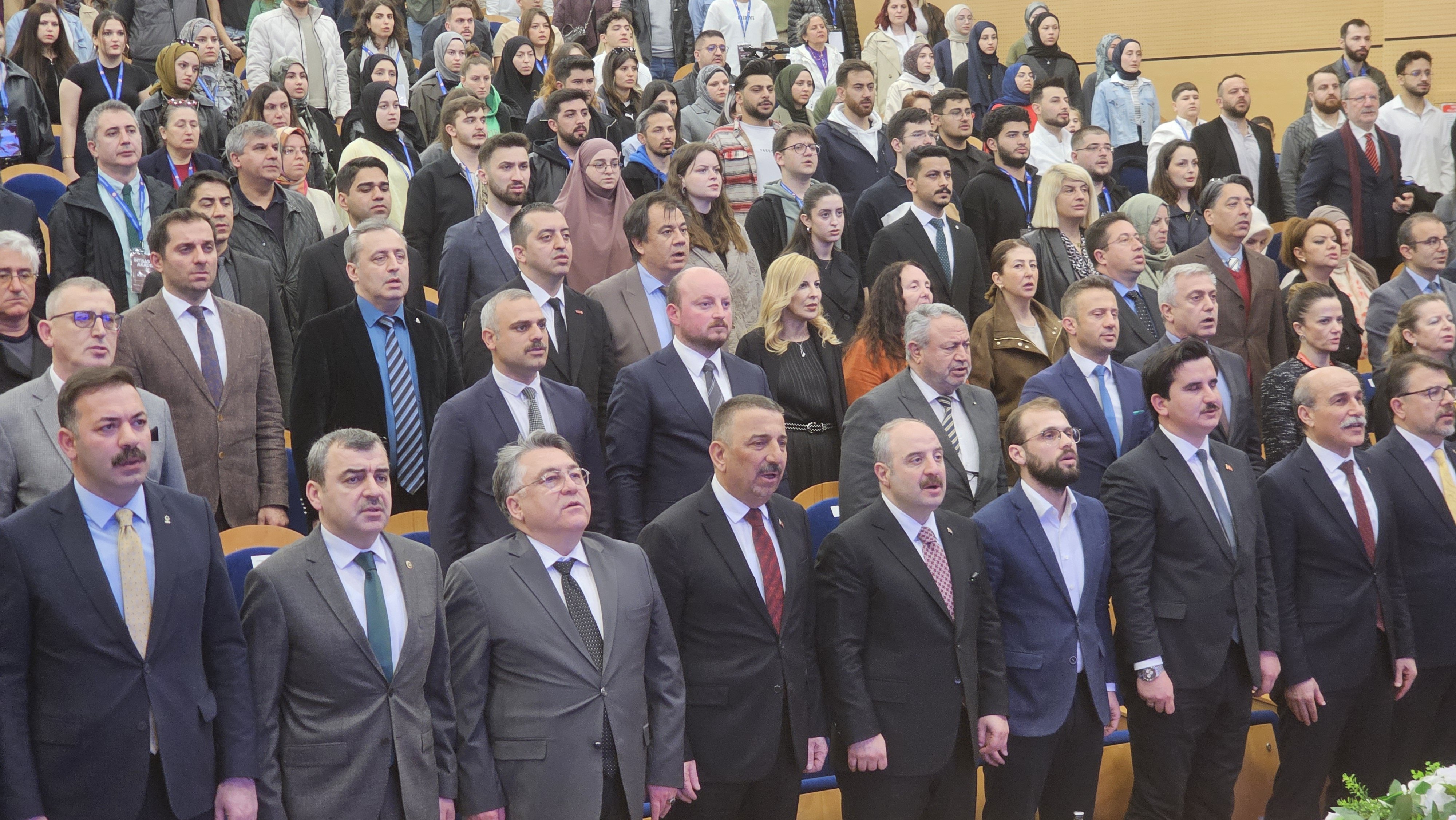 Mustafa Varank gençler