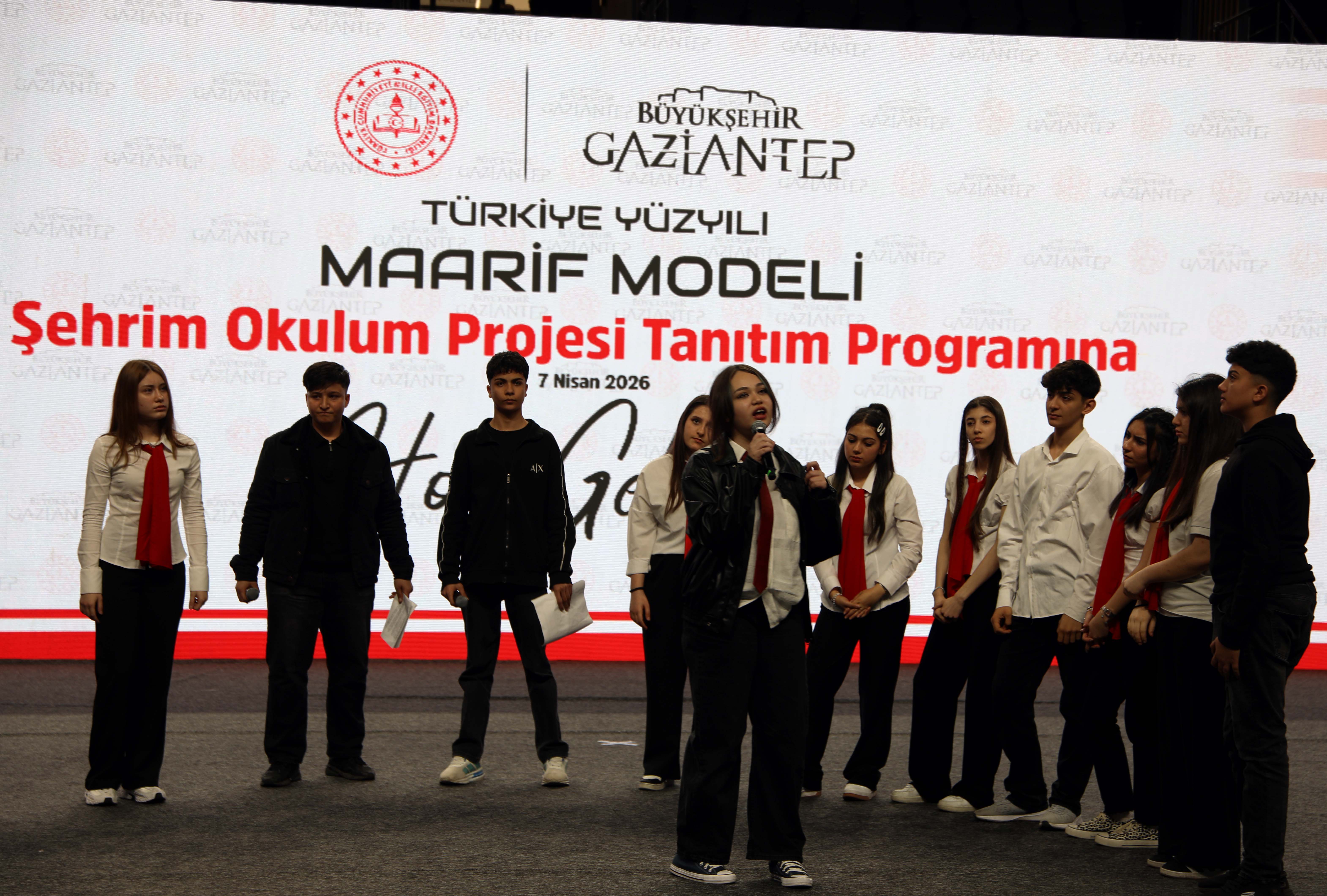 Bakan Tekin Konuşma Yapıyor