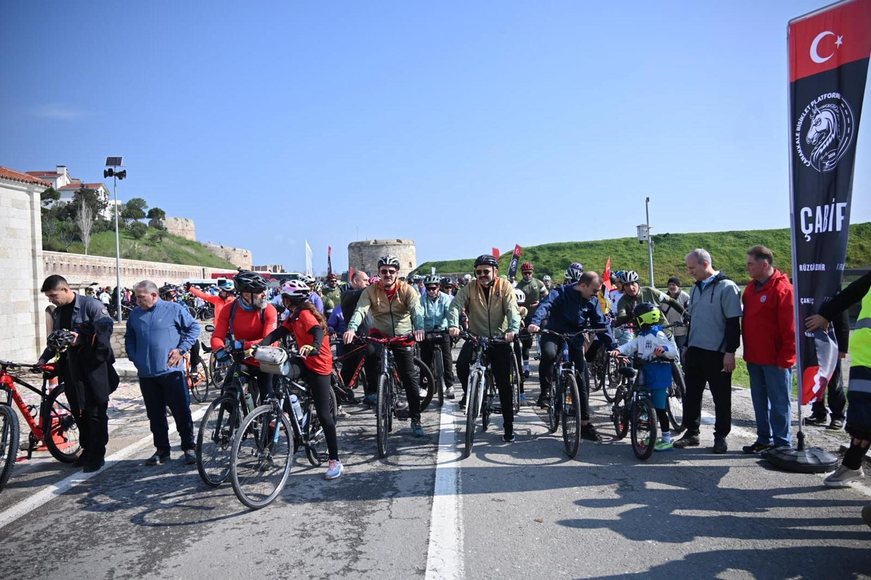 Çanakkale Bisiklet Turu Şehitlere Saygı Sürüşü
