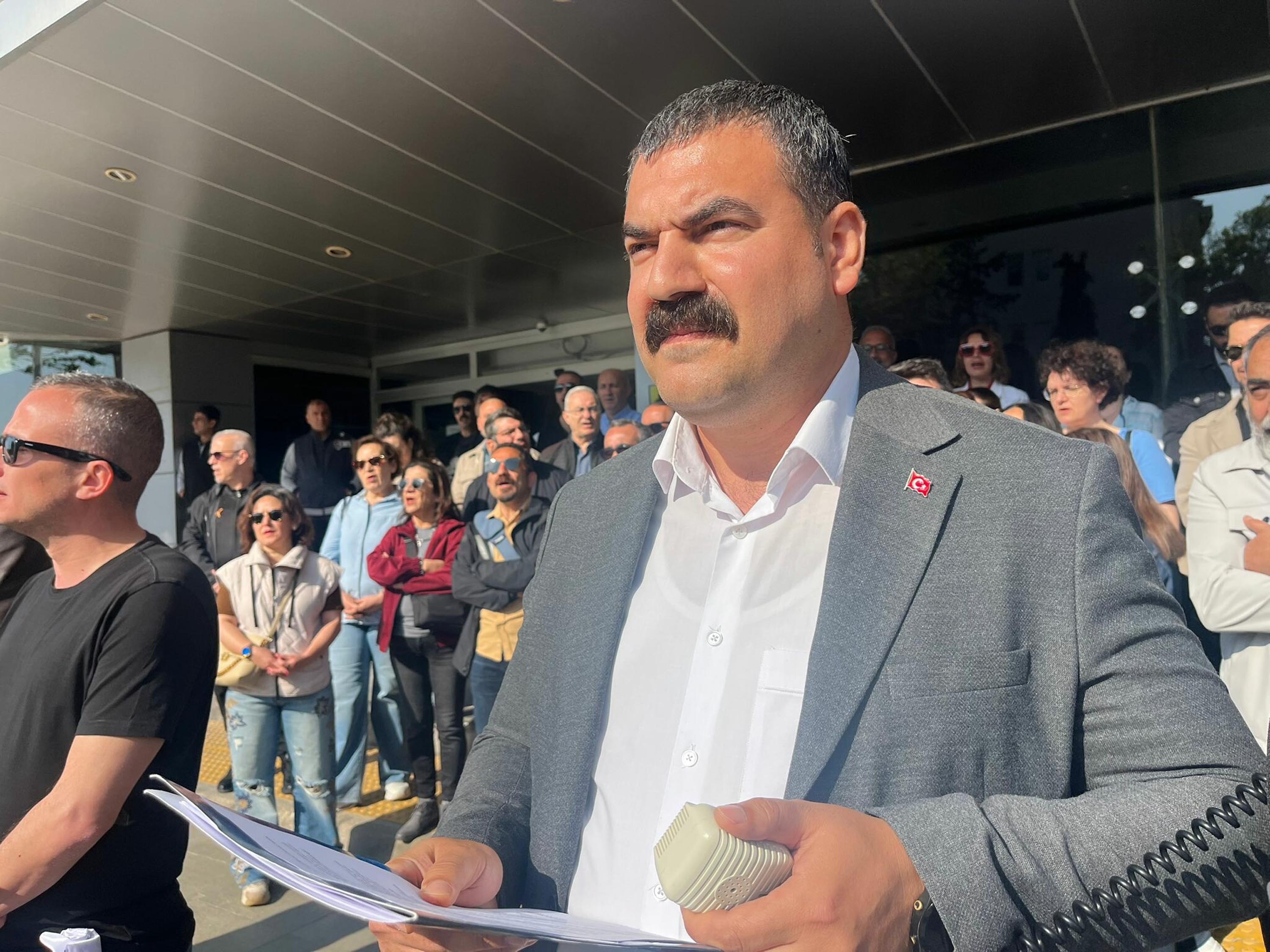 Karşıyaka Belediyesi memur eylemi