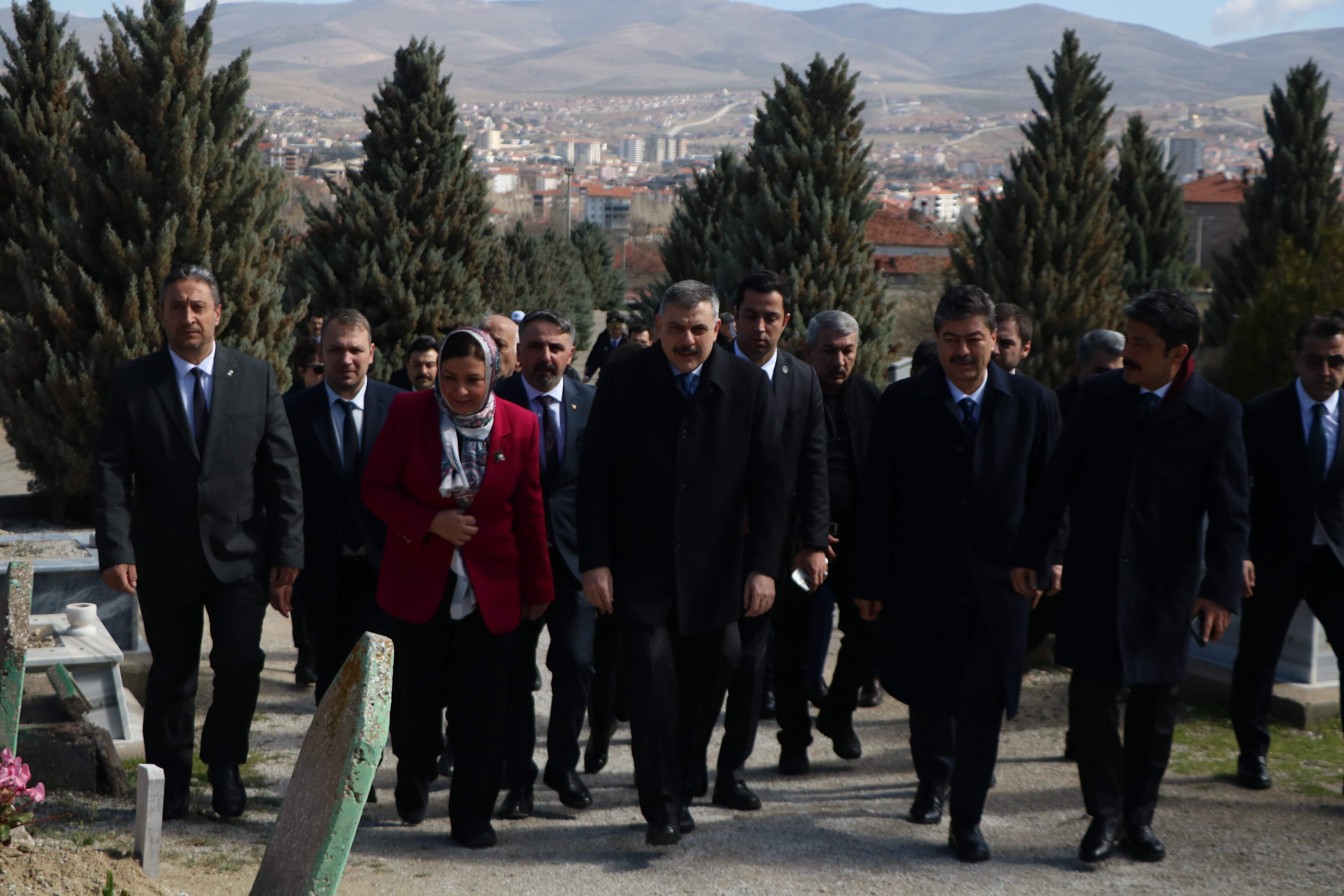 İçişleri Bakanı Mustafa Çiftçi Neşet Ertaş Kabri