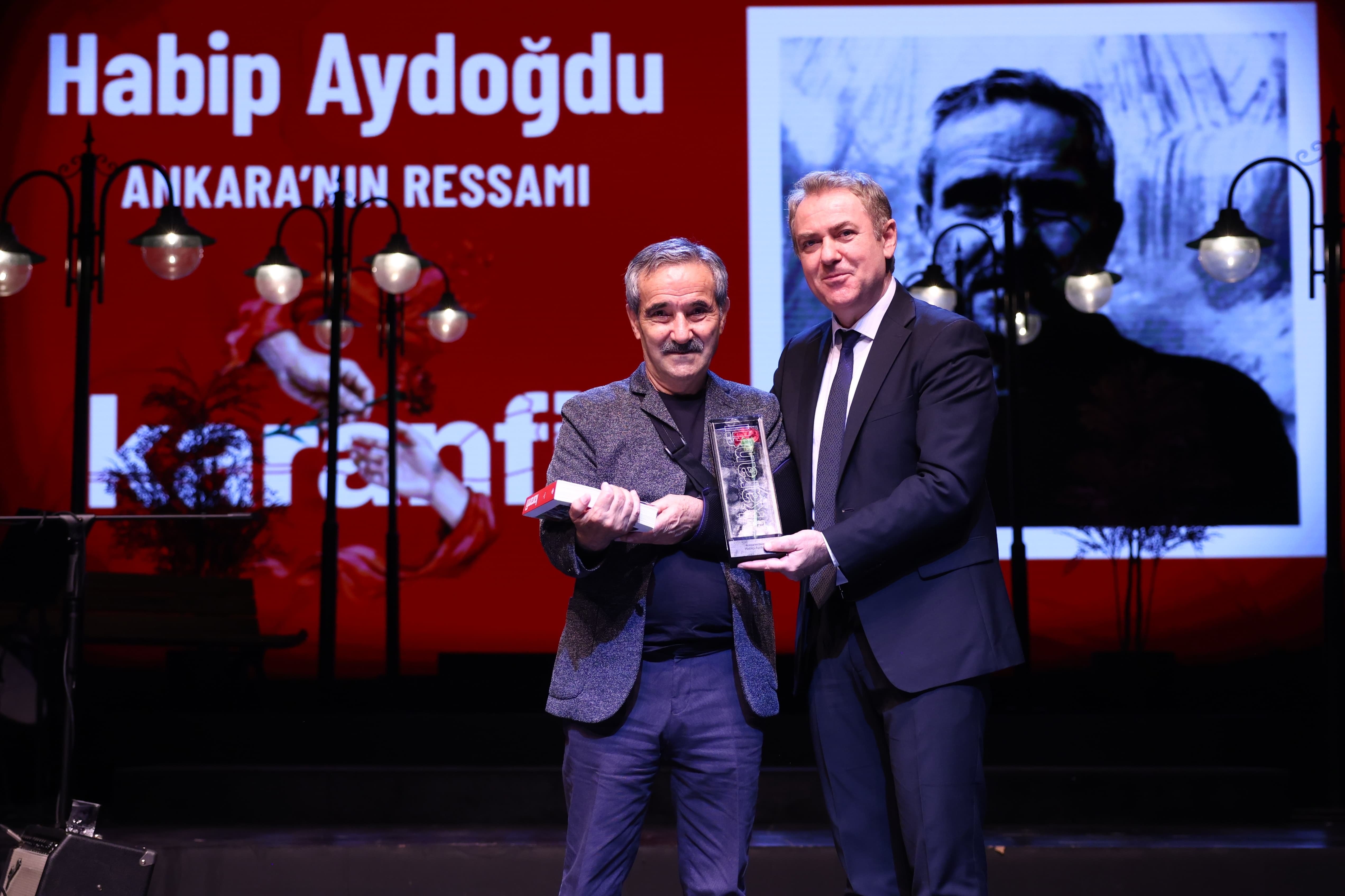 Mert Fırat Karanfil Dergi Gösterisi