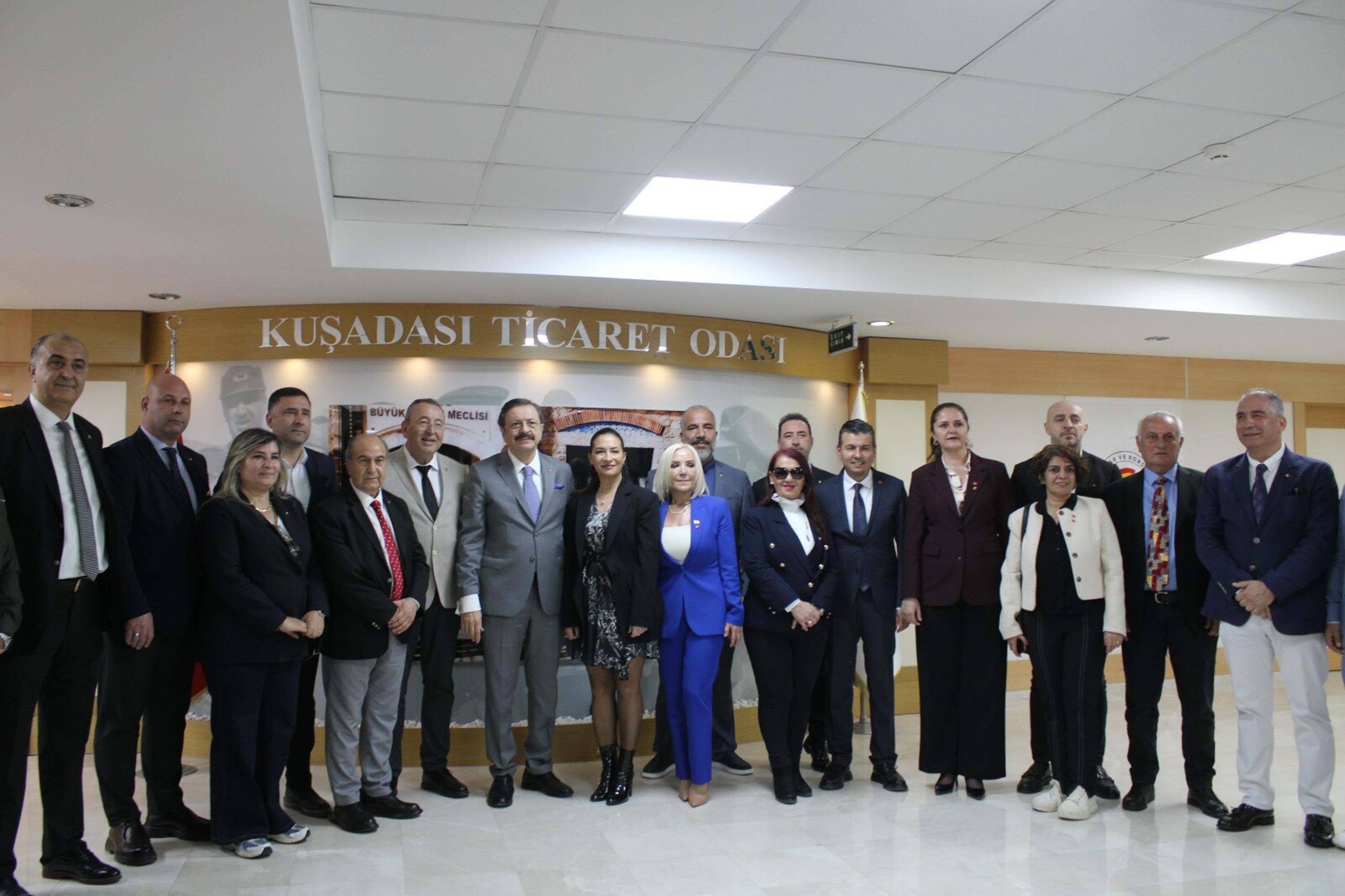 TOBB Başkanı Hisarcıklıoğlu Kuşadası Anaokulu Açılışı