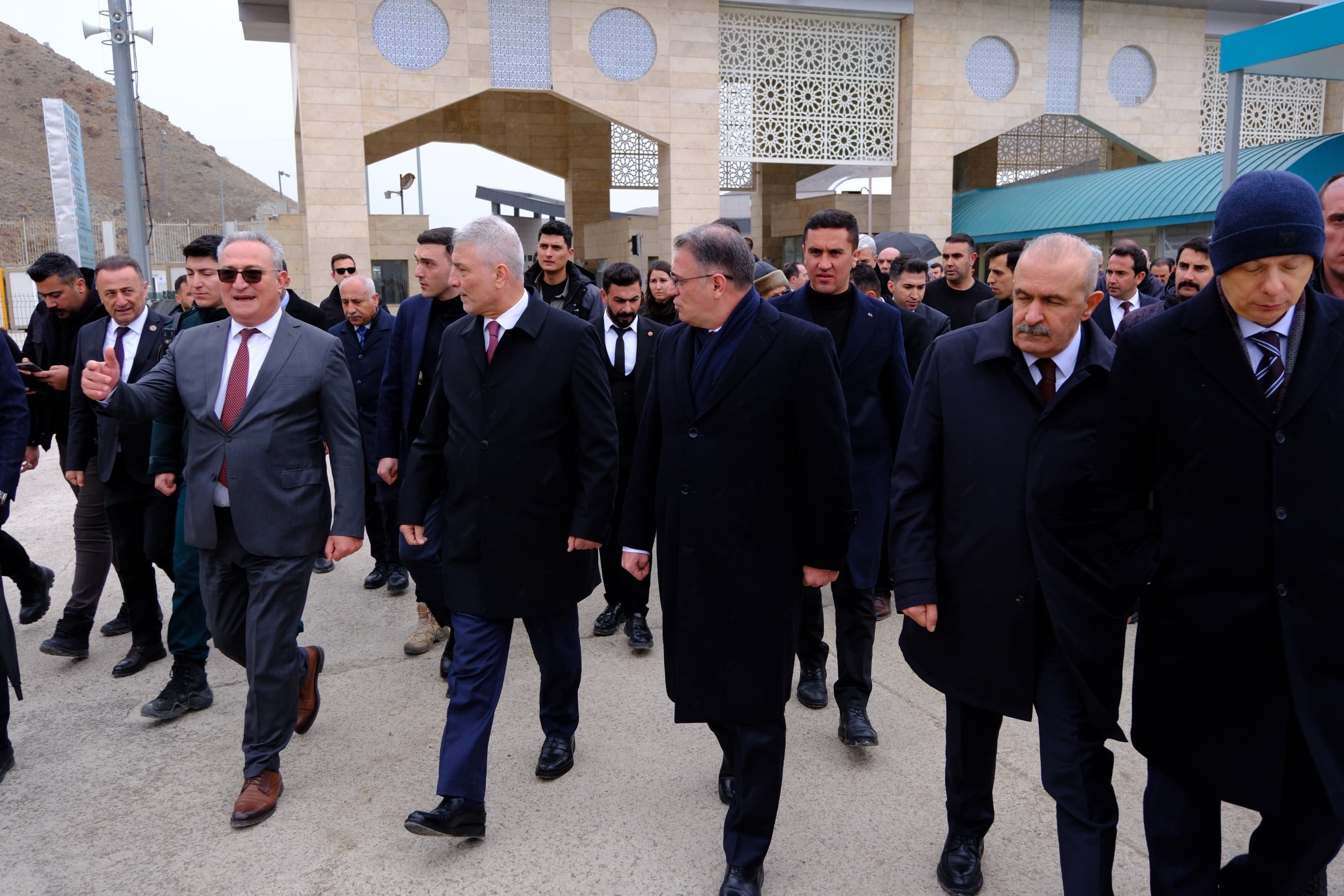 Bakan Bolat Kapıköy İncelemesi