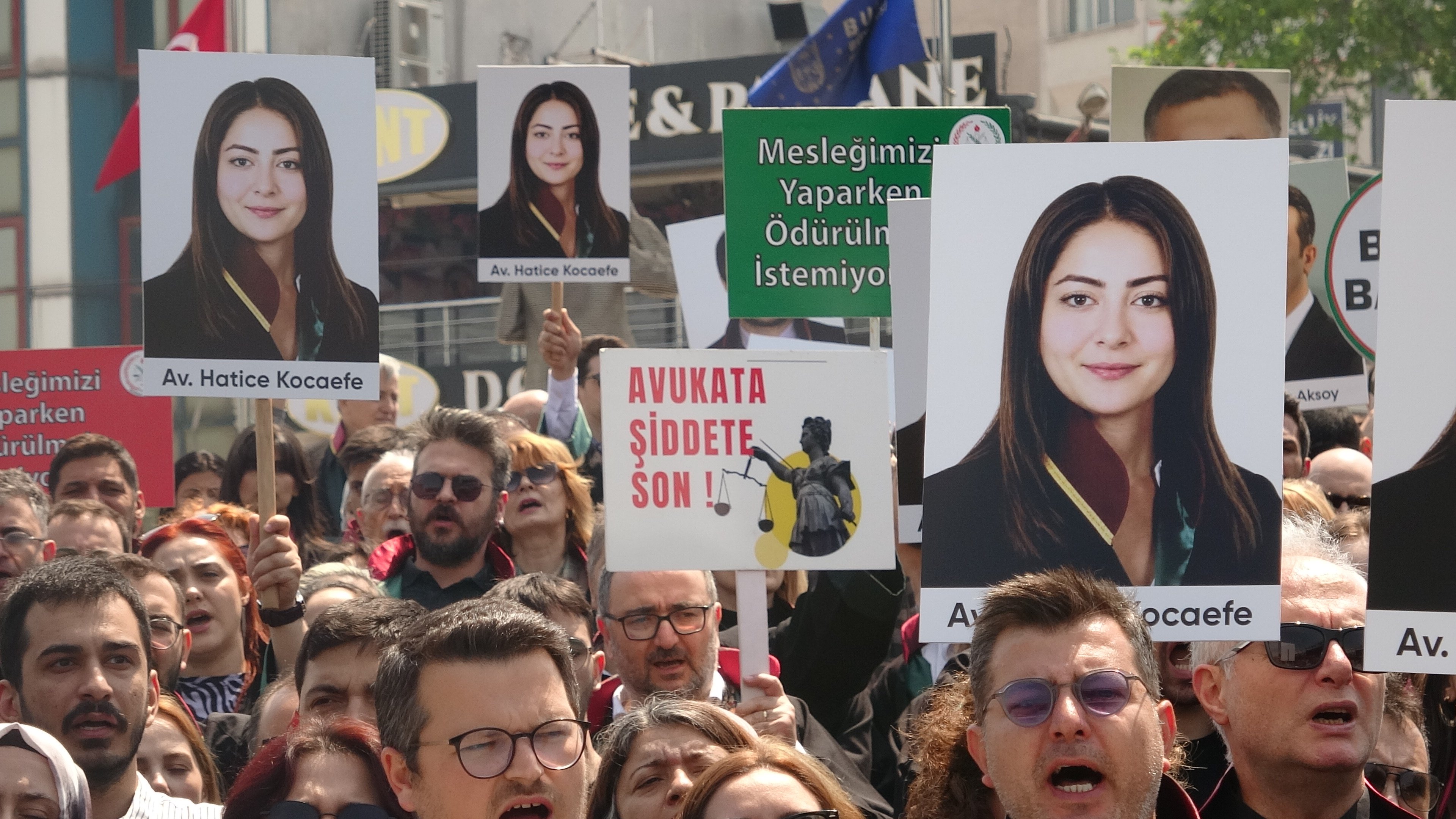 Avukatlar Kent Meydanı