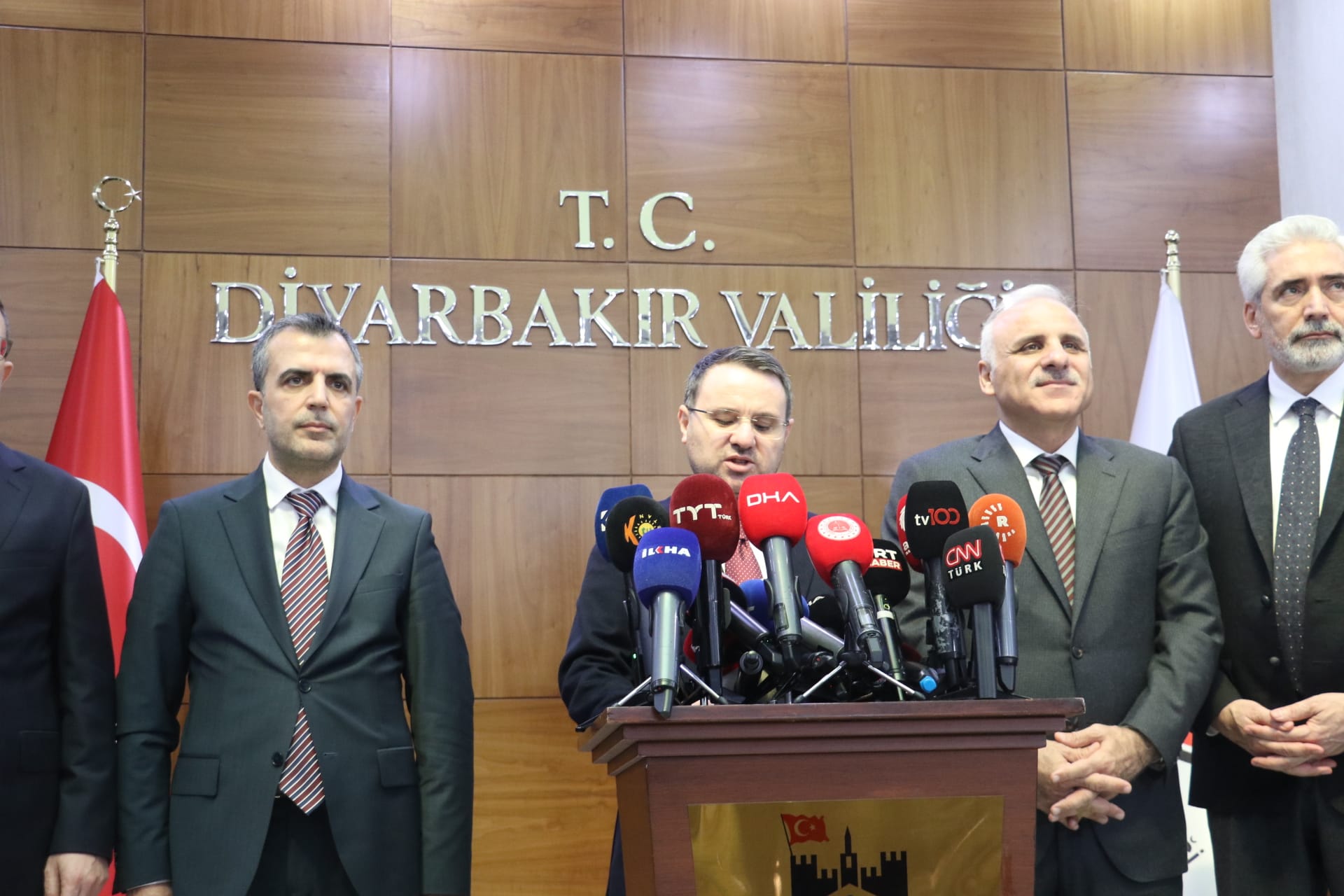 Adalet Bakanı Akın Gürlek ve beraberindeki heyet