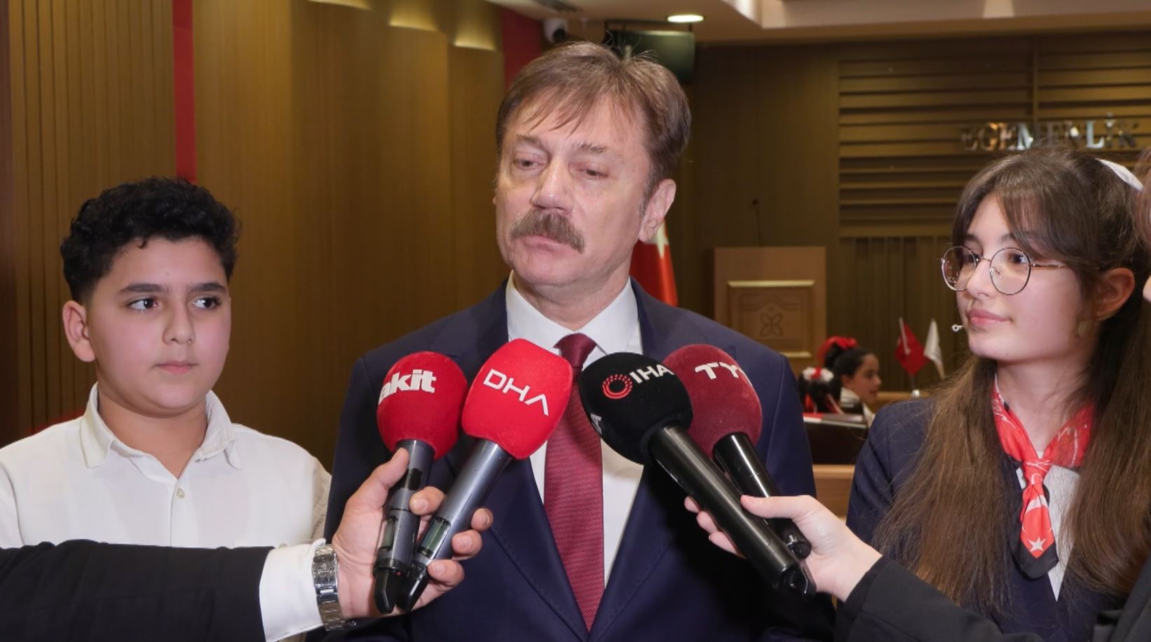 Hakan Bahadır 23 Nisan konuşması